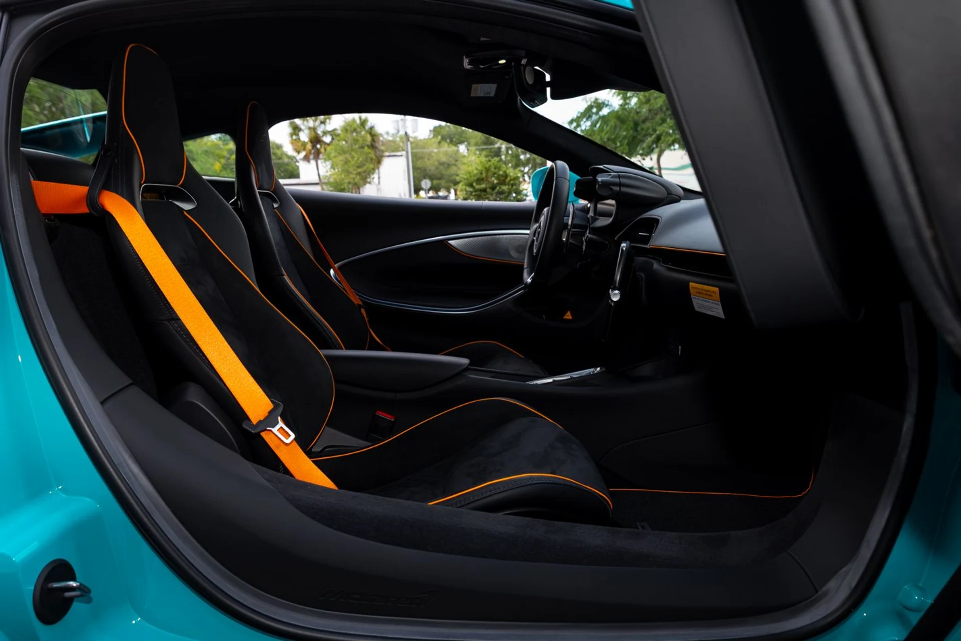 mph030_131994890_506_p31_l_66b0d02fd3