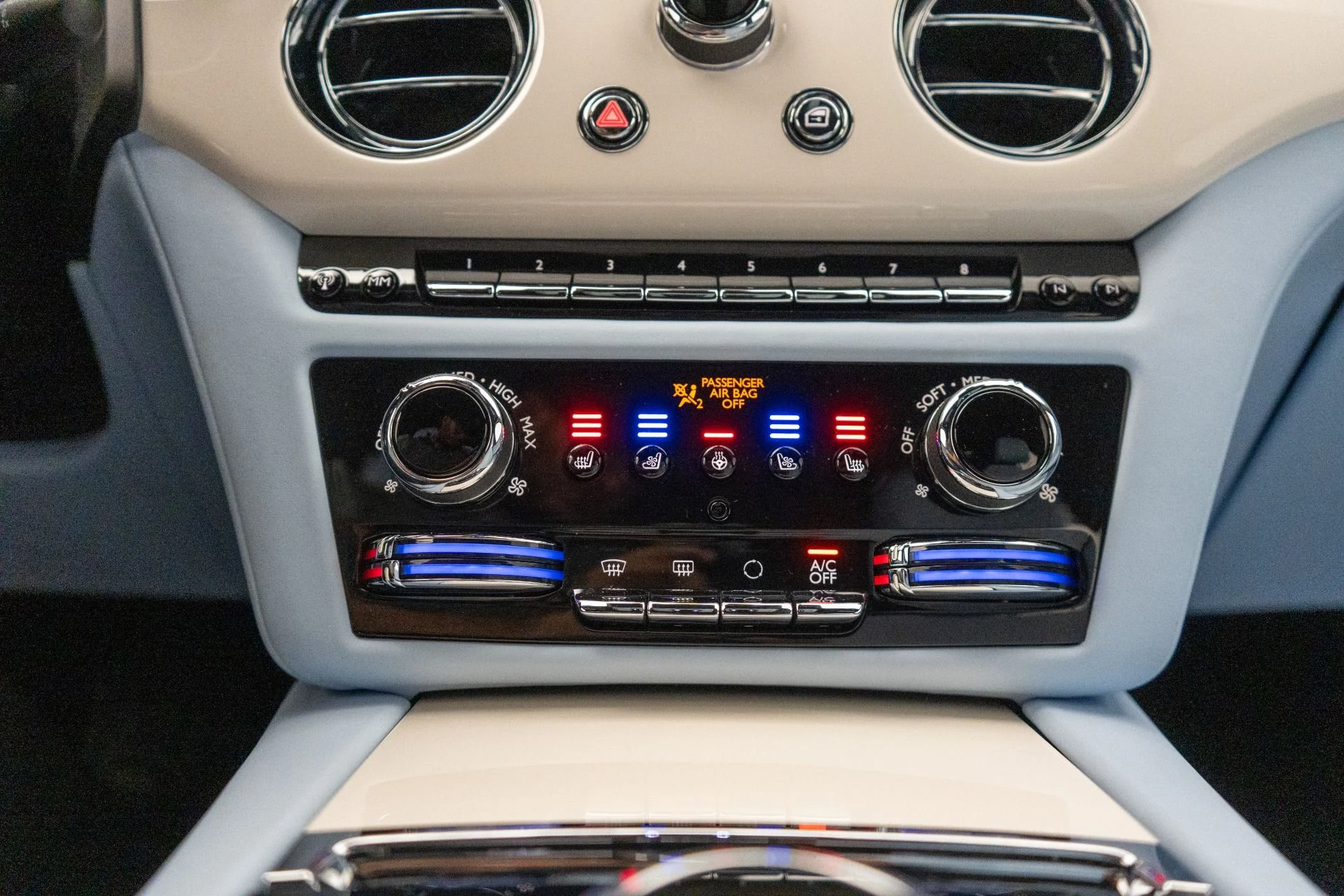 mph030_1325033908_Used_2023_Rolls_Royce_Ghost_Special_Order_Color_Commissioned_Collection_Interior_1789680360_fb52358abd