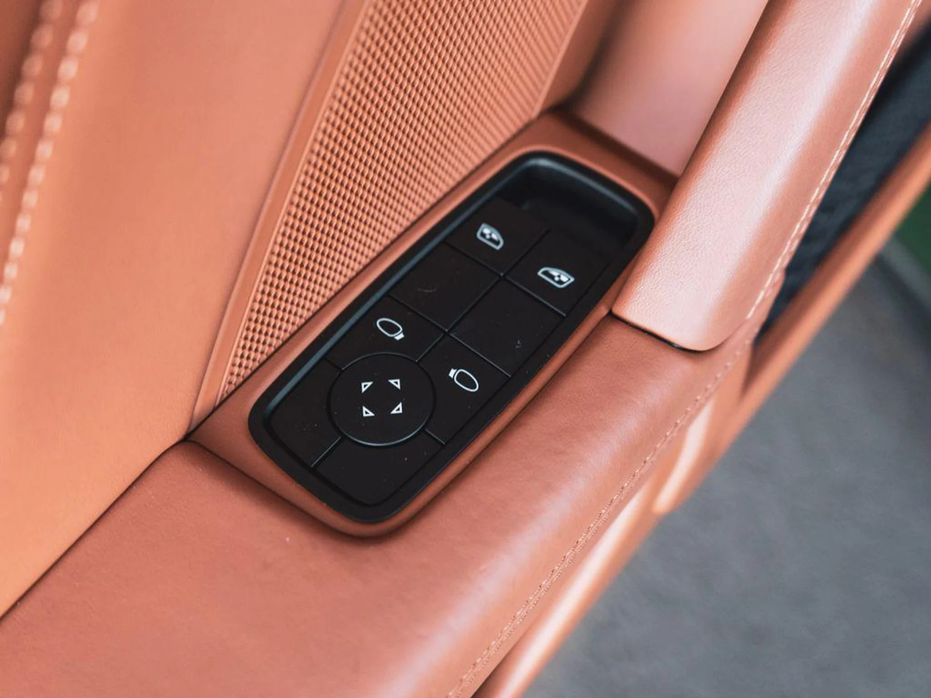 mph030_1326765337_ZGMR_156l_FH_Gt_Rf_Zg_D_Bq_Fk_A_Oso_dcf1574c4f