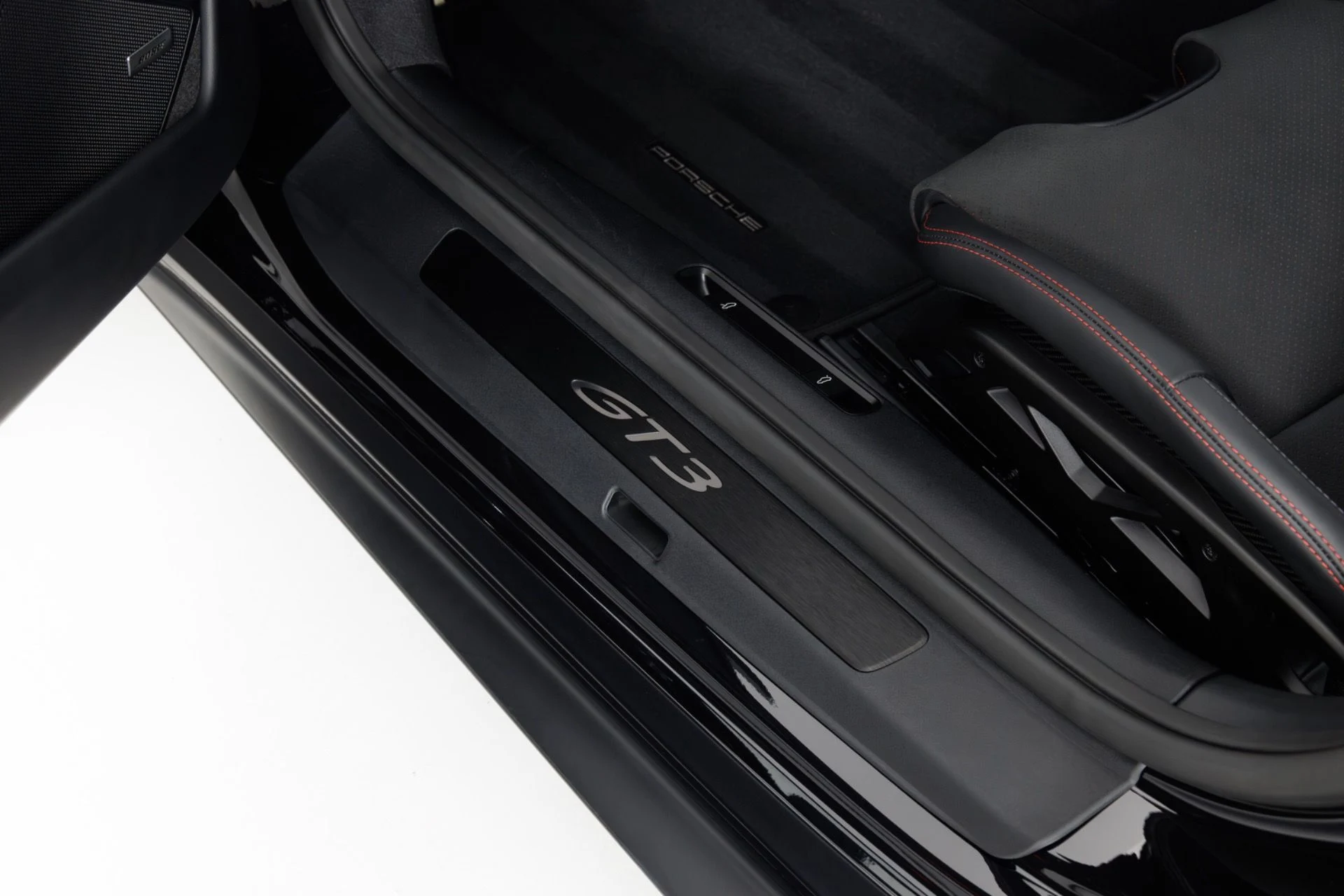 mph030_1336277040_Used_2025_Porsche_911_GT_3_1777072064_b53b128354