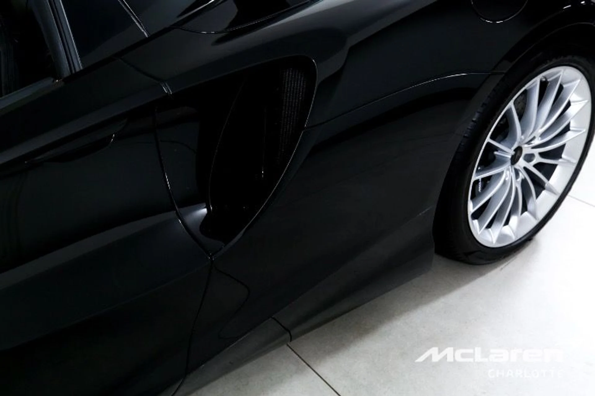 mph030_1336732187_New_2026_Mc_Laren_Artura_Spider_e9e6100055