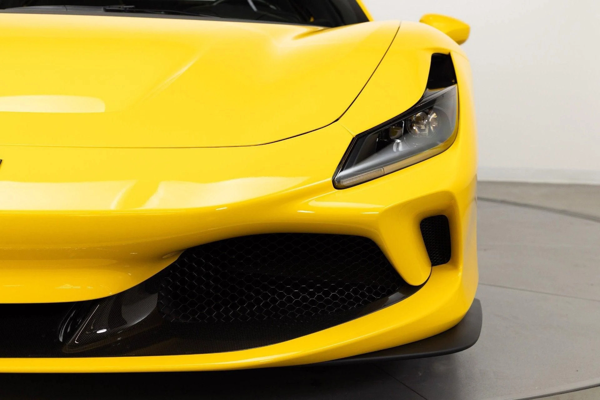 mph030_1341875827_Used_2021_Ferrari_F8_Spider_1778334408_db3d5601c3