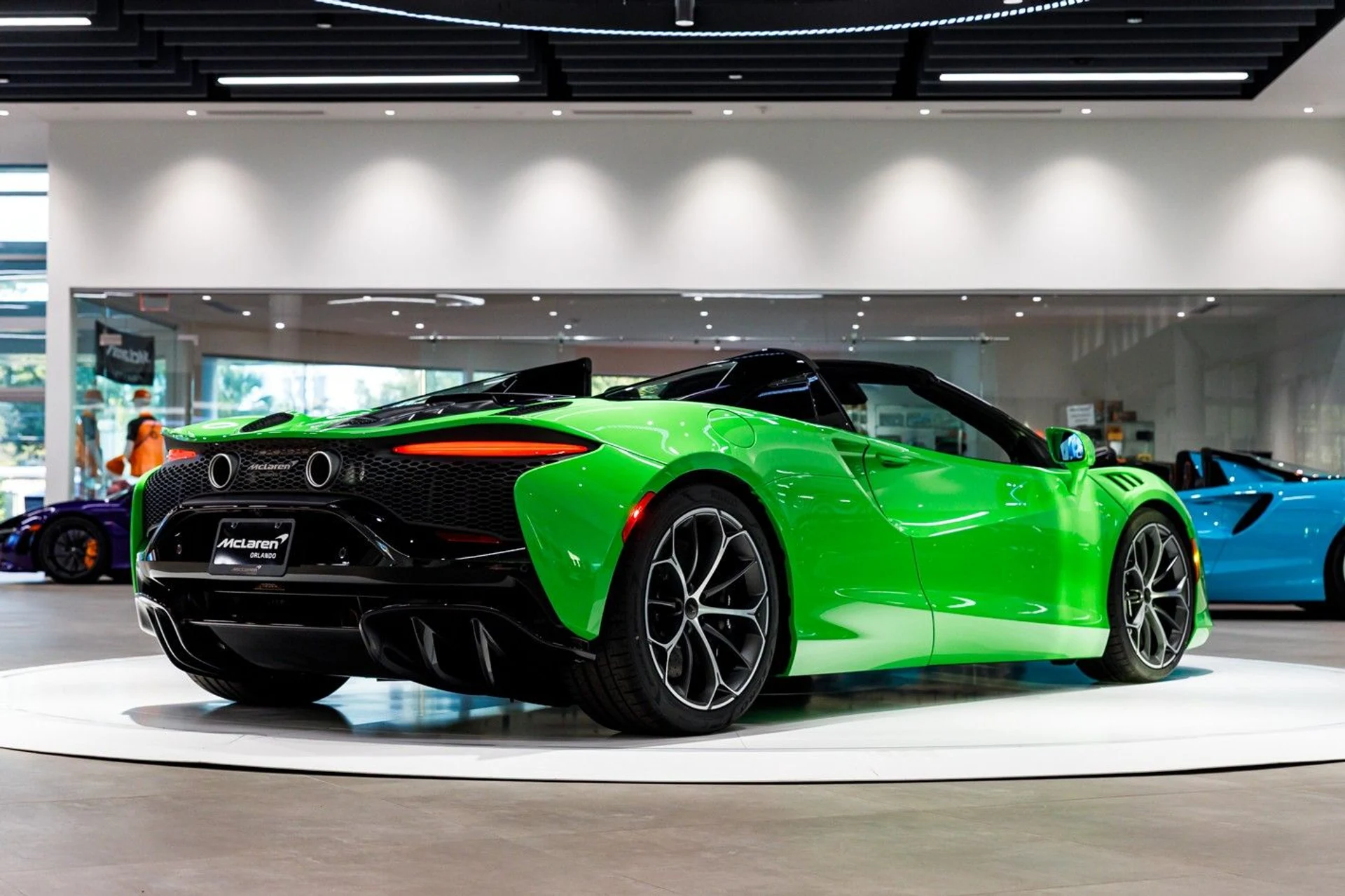 mph030_1347619121_647_p31_l_dc5a2989c2