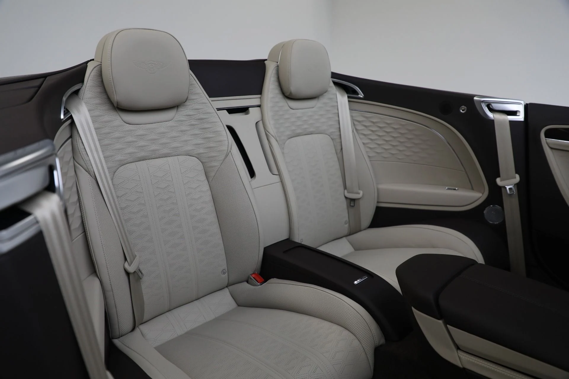 mph030_1357001716_New_2025_Bentley_Continental_GTC_Speed_dd89578004