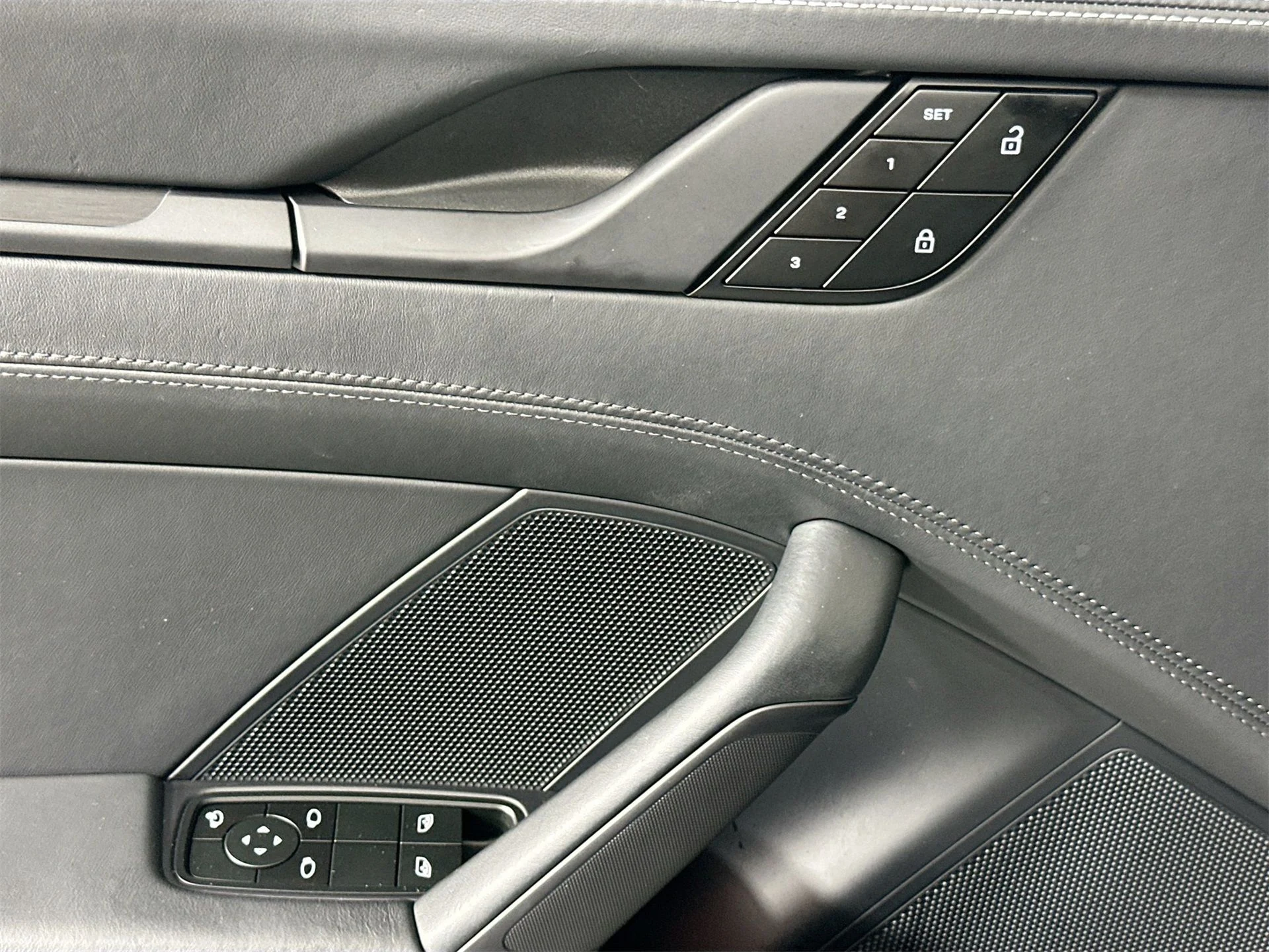 mph030_1357550095_b7d3c39dee2490ab44447eed10ab6668_b3bae56b1c