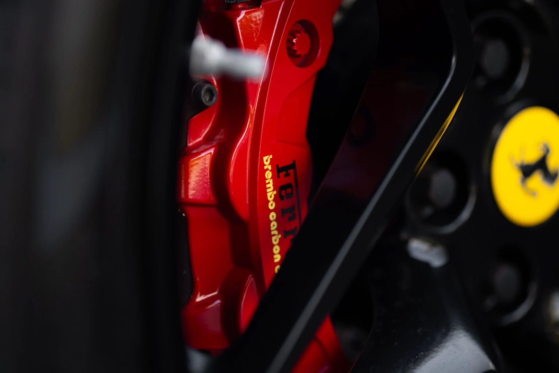 mph030_1360036565_Used_2021_Ferrari_F8_Tributo_1763762778_6359e0c7af