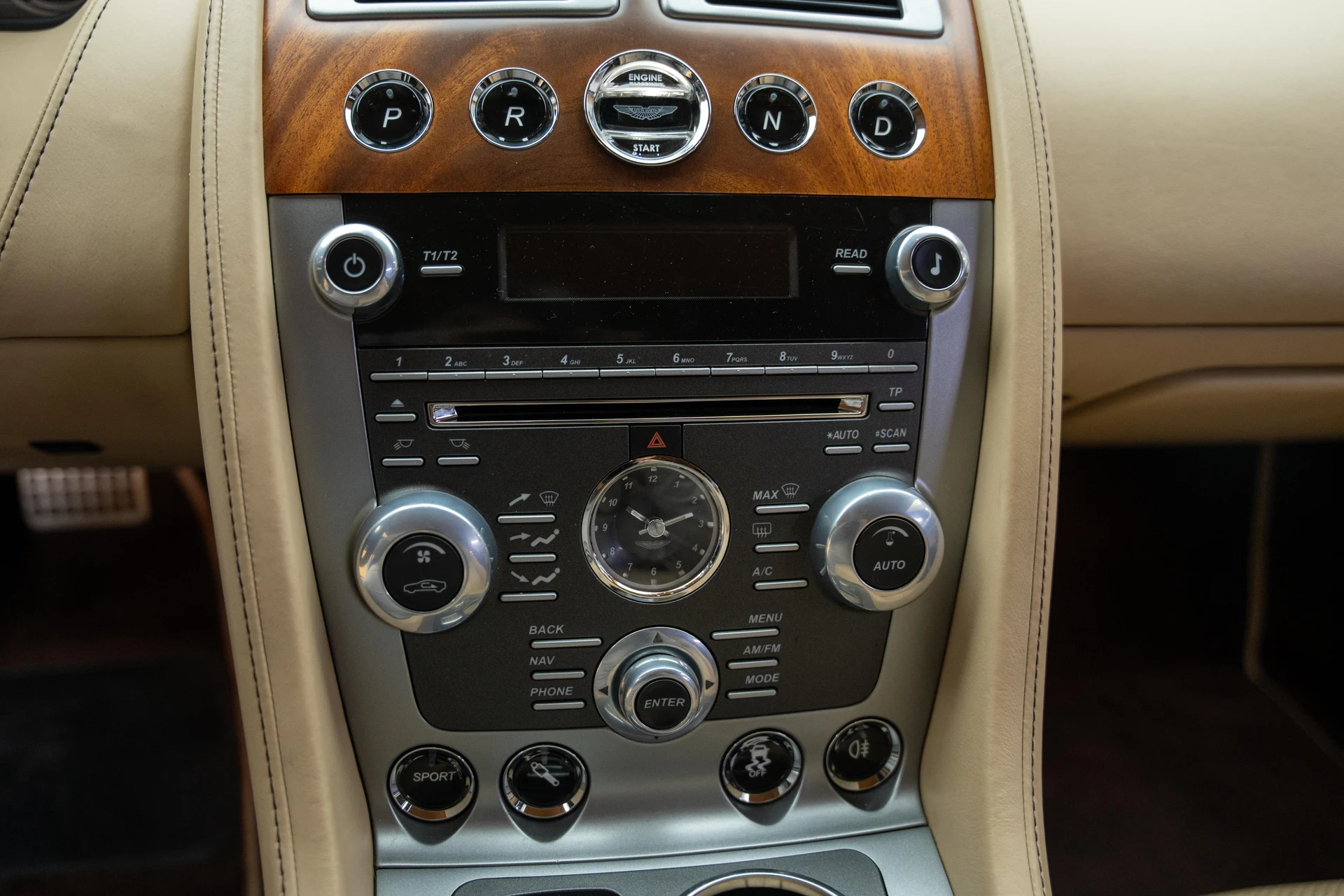 mph030_1366991314_RP_8412_interior_011_8be0f529fa