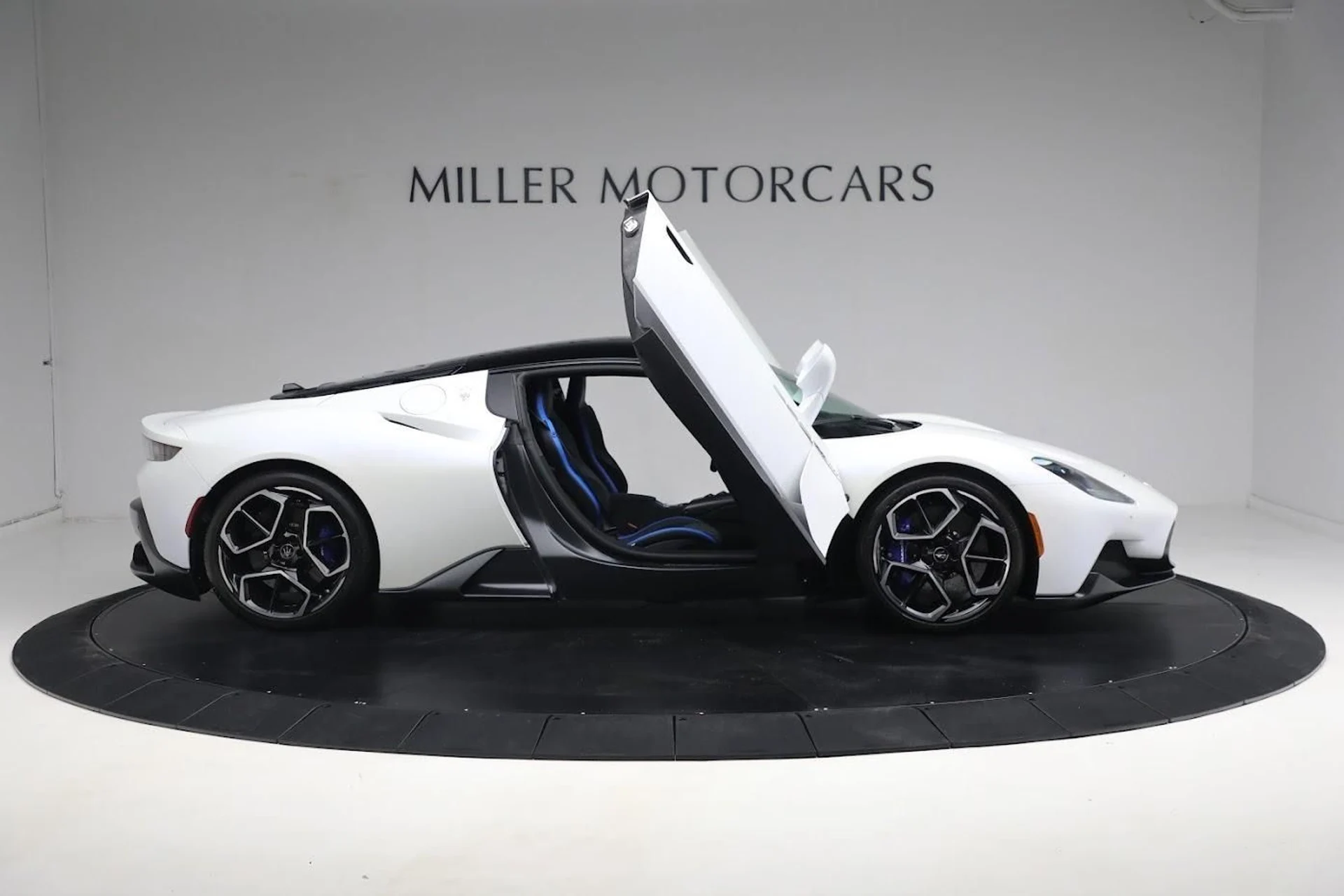 mph030_1367747833_Used_2022_Maserati_MC_20_dfb7d6b1e1