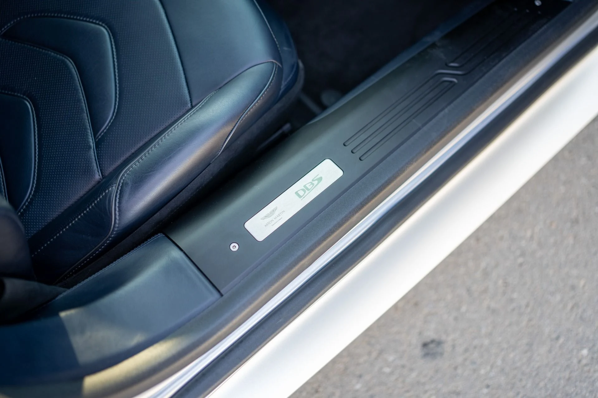 mph030_1369978492_Used_2020_Aston_Martin_DBS_Superleggera_1782927184_2479b6556e