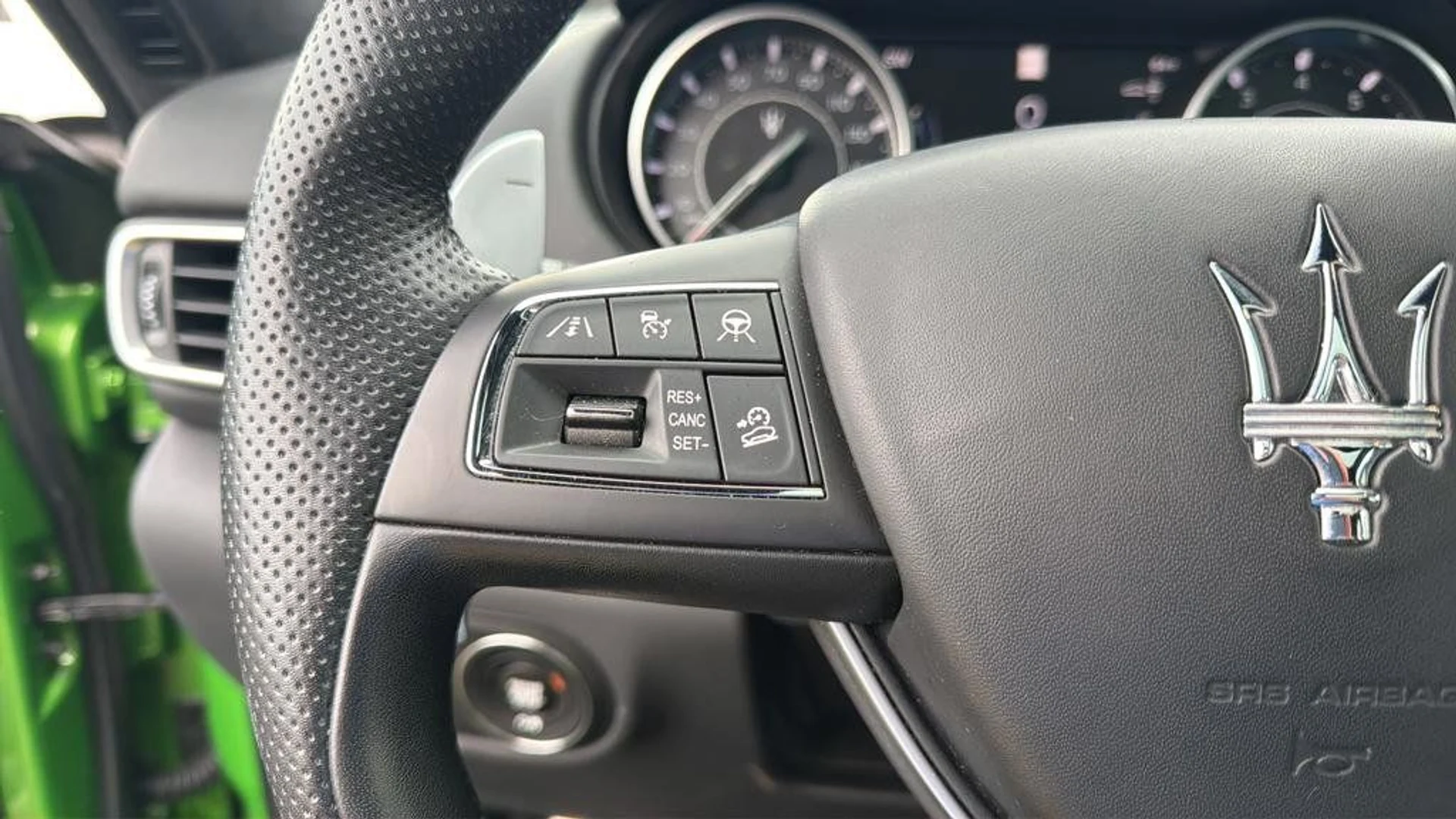 mph030_1380621599_2a613e61f4004188b1e157dd2d94c676_e973570795