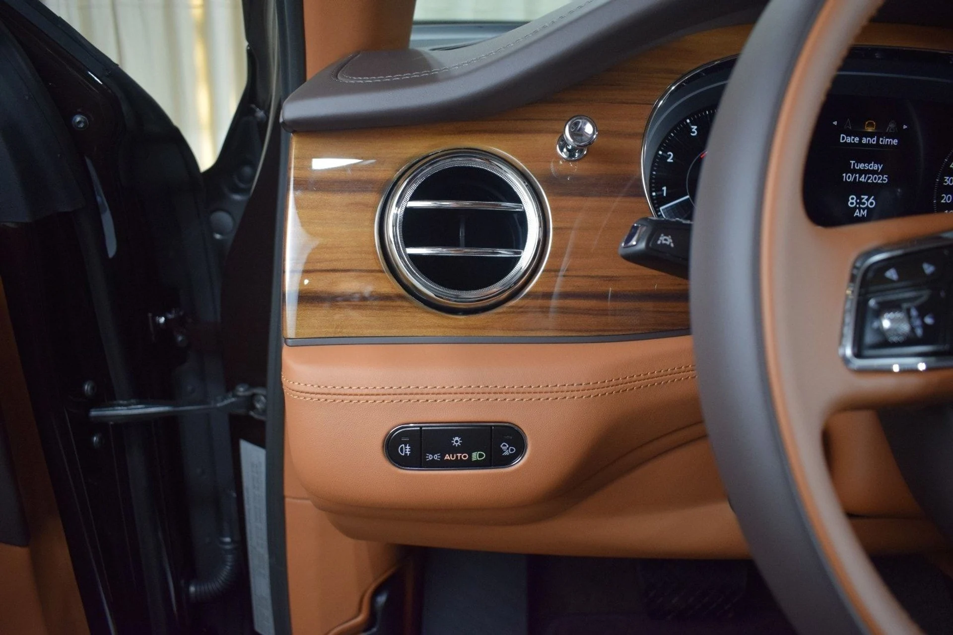 mph030_1384331184_3f4cd33a2a175636498686074c649c9ax_f4c00f0279