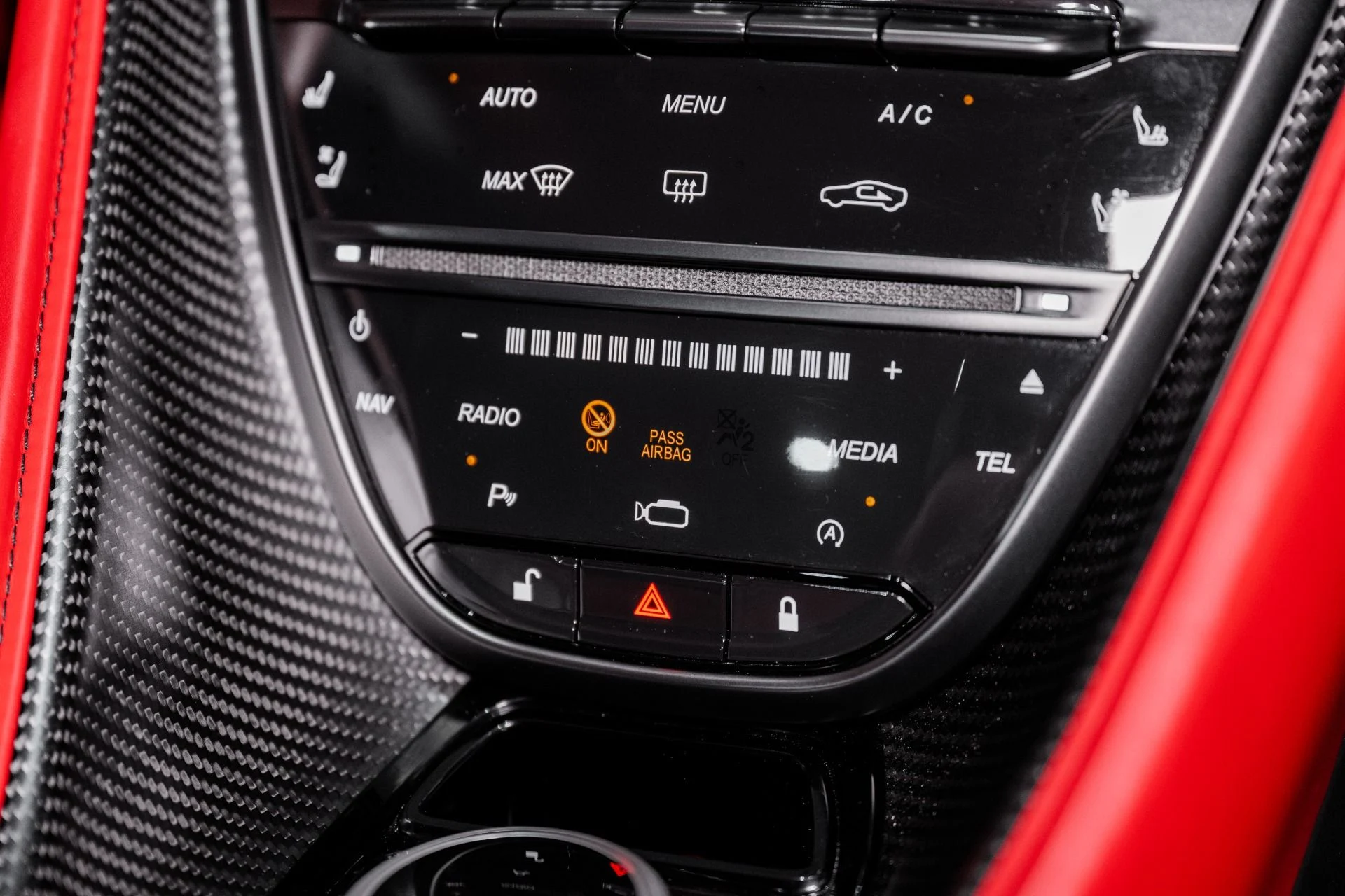 mph030_1399684215_Used_2023_Aston_Martin_DB_11_V8_Coupe_1750777279_e9b9e9b499