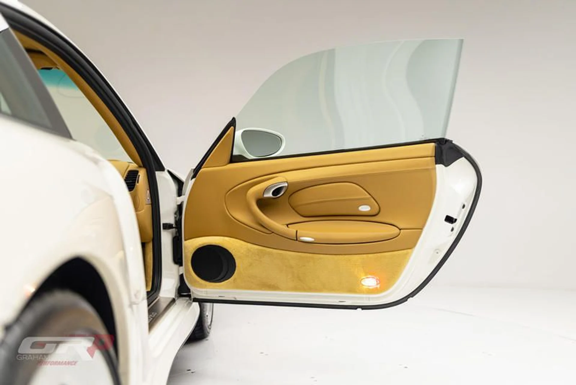 mph030_1403371395_BE_3_CE_5_B1_3_C9_F_4_CF_4_B813_83_EB_6_A15_EC_4_D_3d400a6626