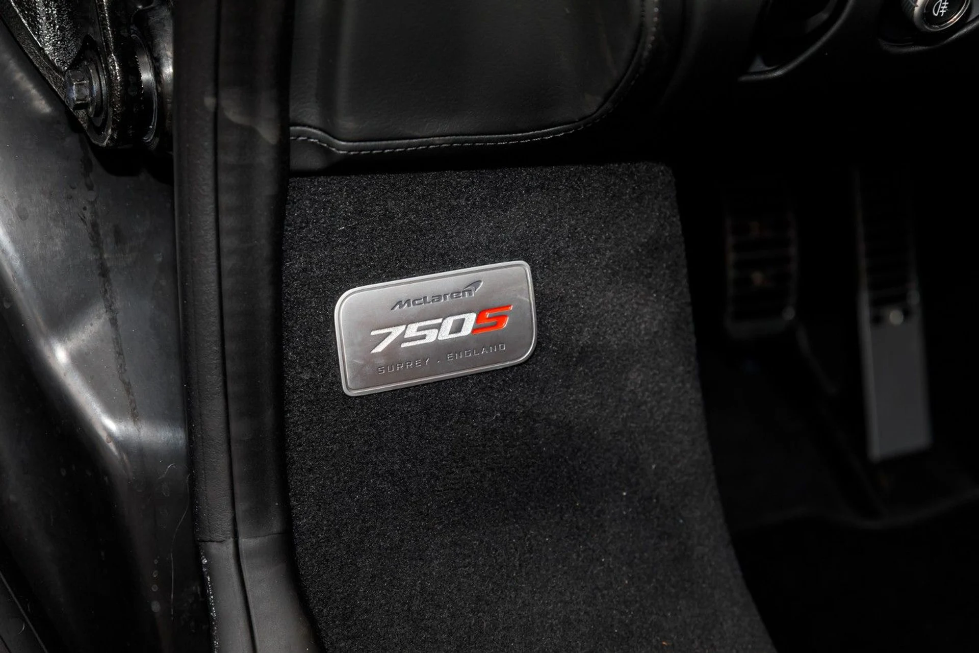 mph030_1404491862_633_p31_l_1295c82d8c