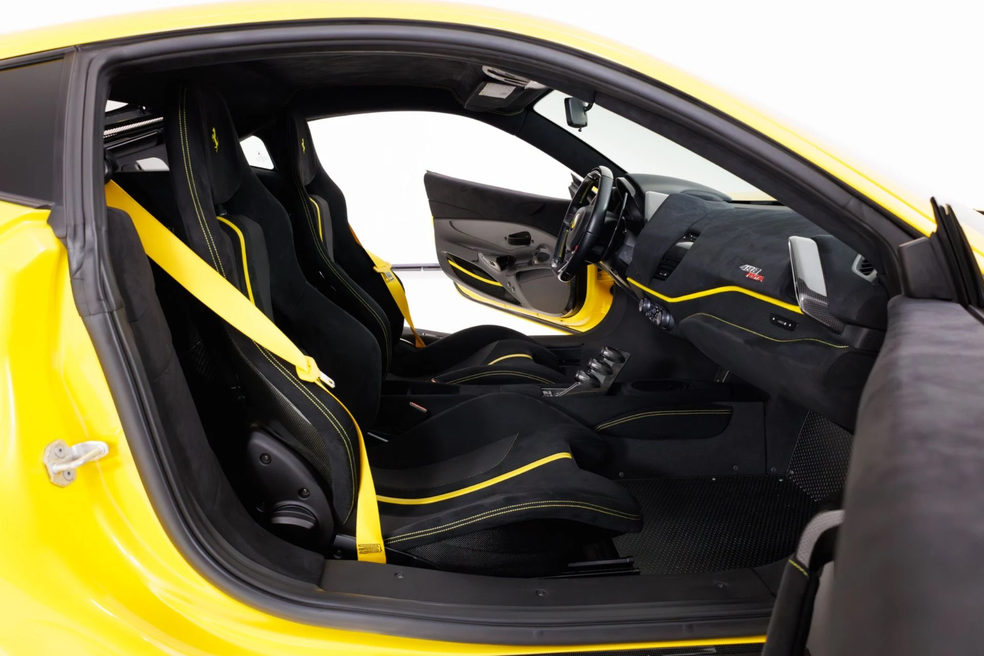 mph030_1408867732_Used_2020_Ferrari_488_Pista_1773687206_1b1f4476d4