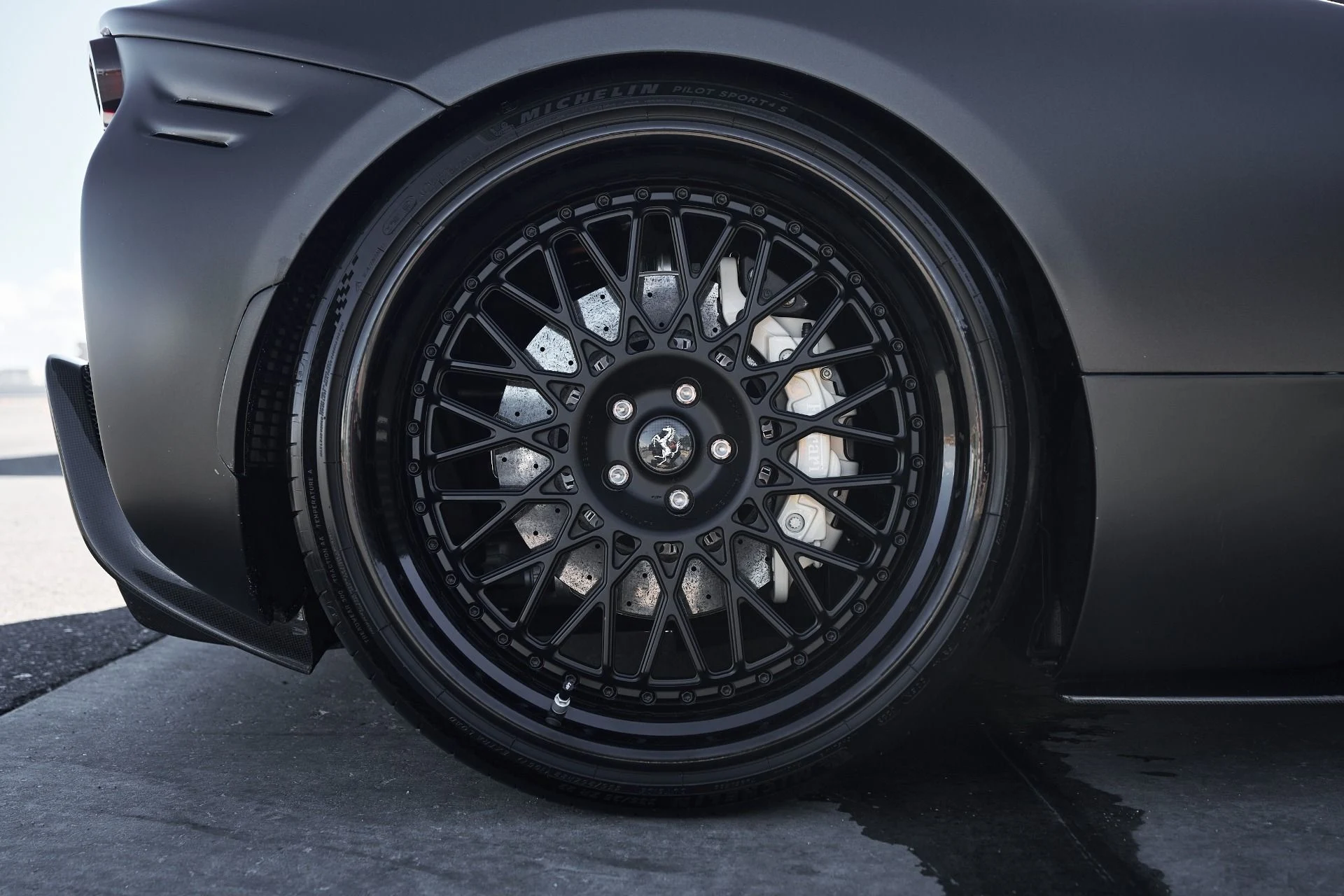 mph030_1410463663_Used_2022_Ferrari_SF_90_Stradale_Base_1760226994_4c00f5707a