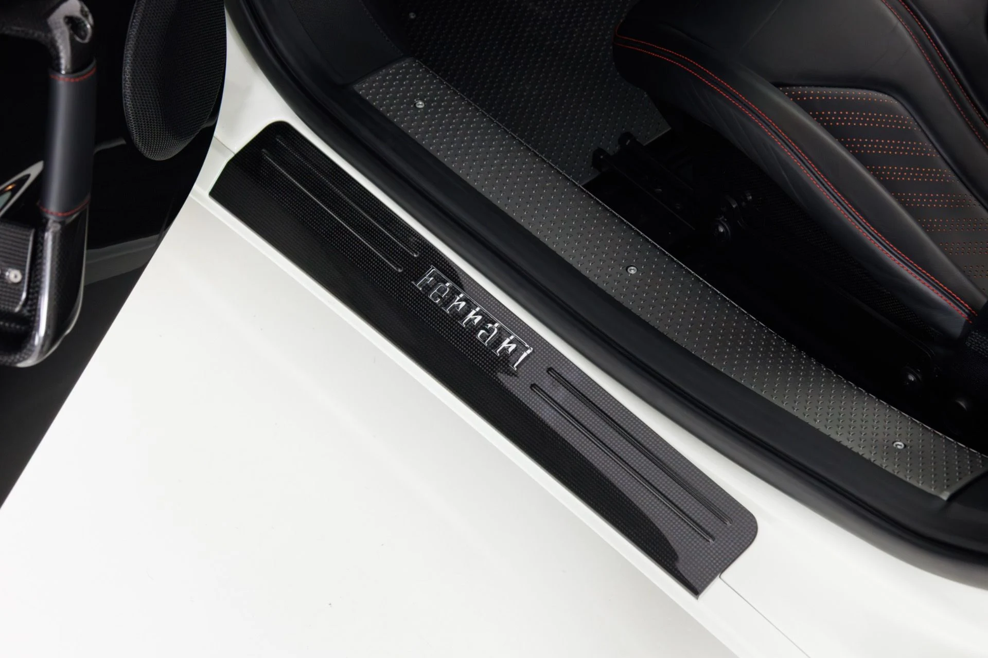 mph030_1442061874_Used_2014_Ferrari_458_Italia_Speciale_1773085146_5dc5d636be