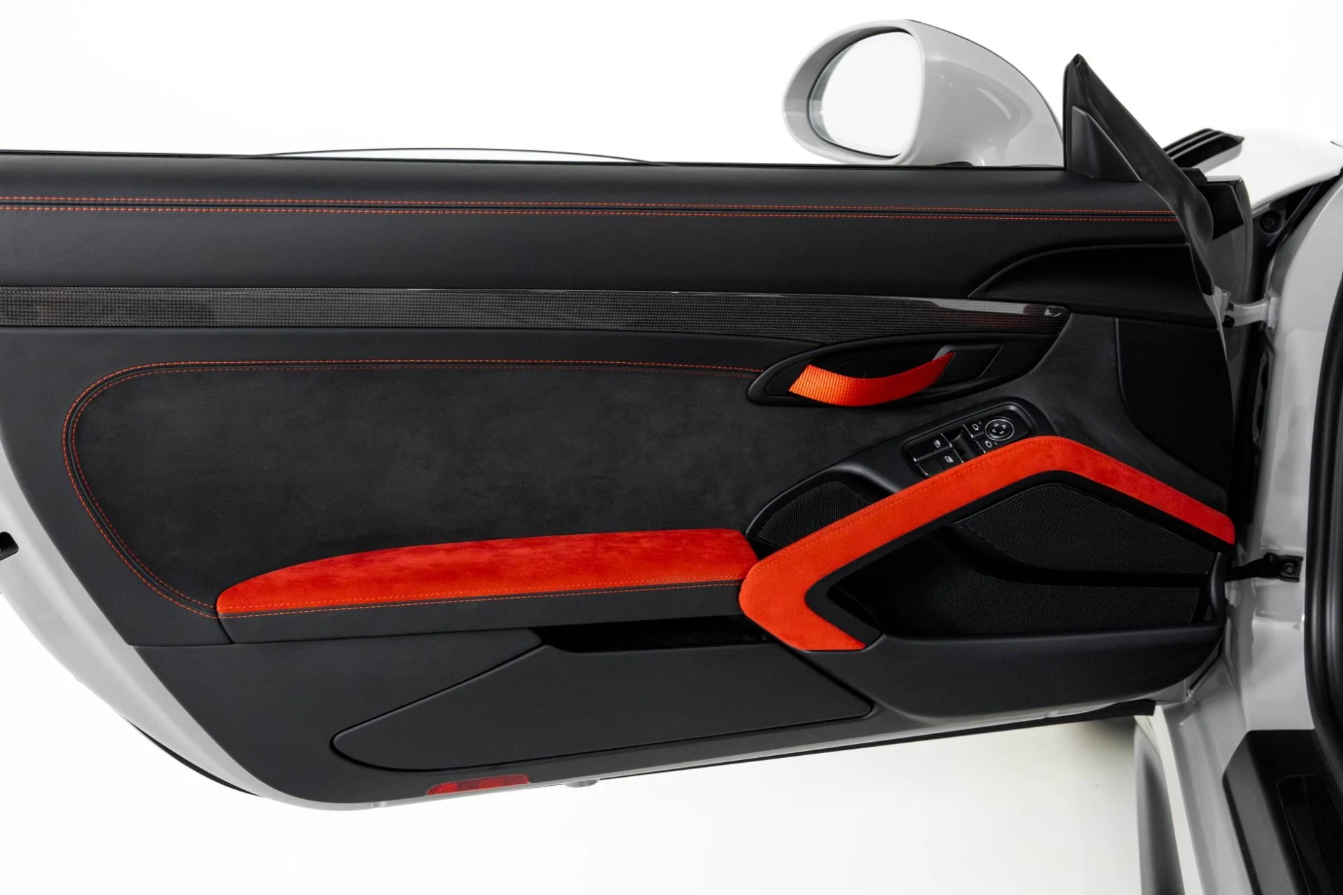 mph030_1450829660_Used_2018_Porsche_911_GT_2_RS_1762984480_af970c1b0e