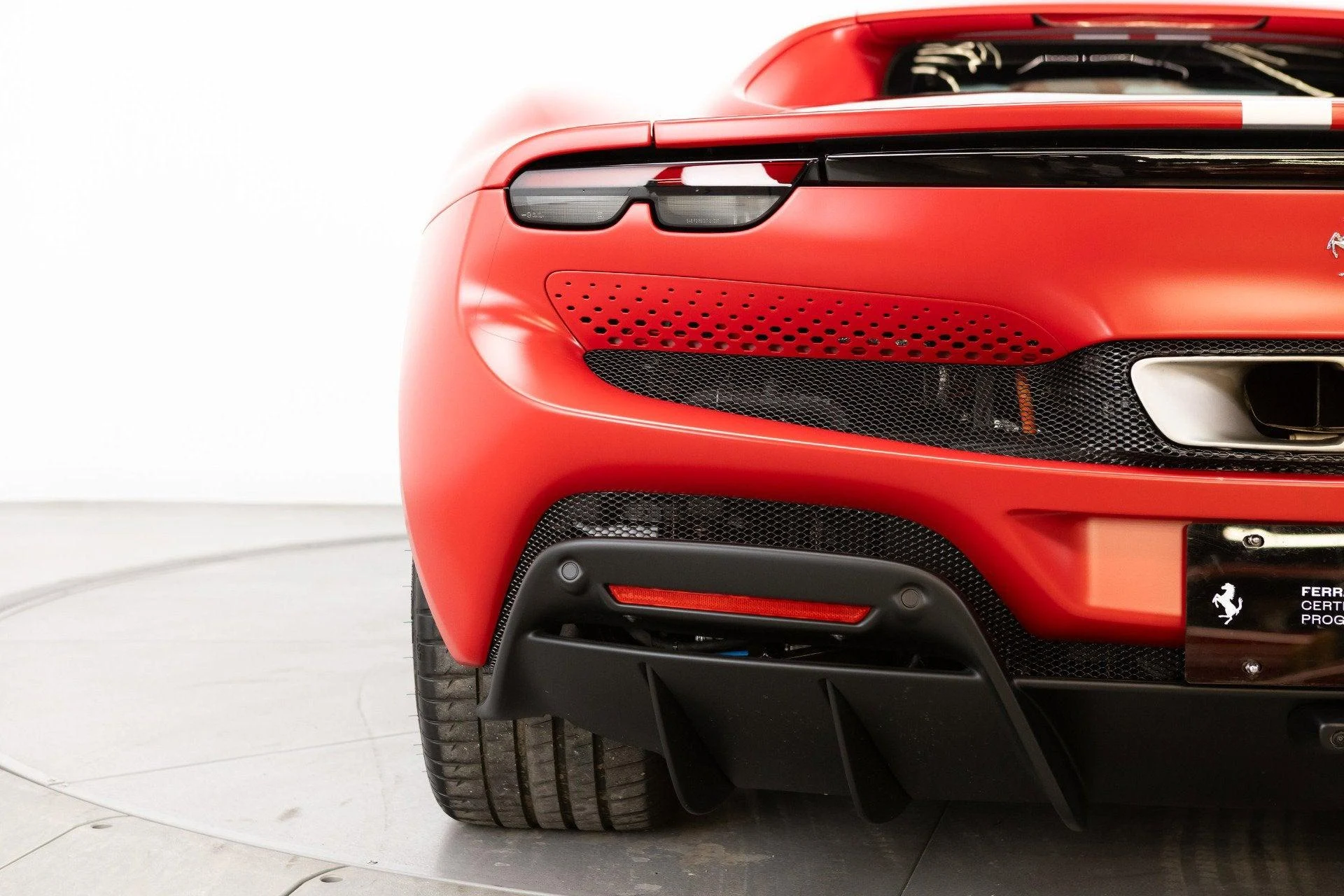 mph030_1454191067_Used_2024_Ferrari_296_GTB_1777367531_5b4e9bf68d