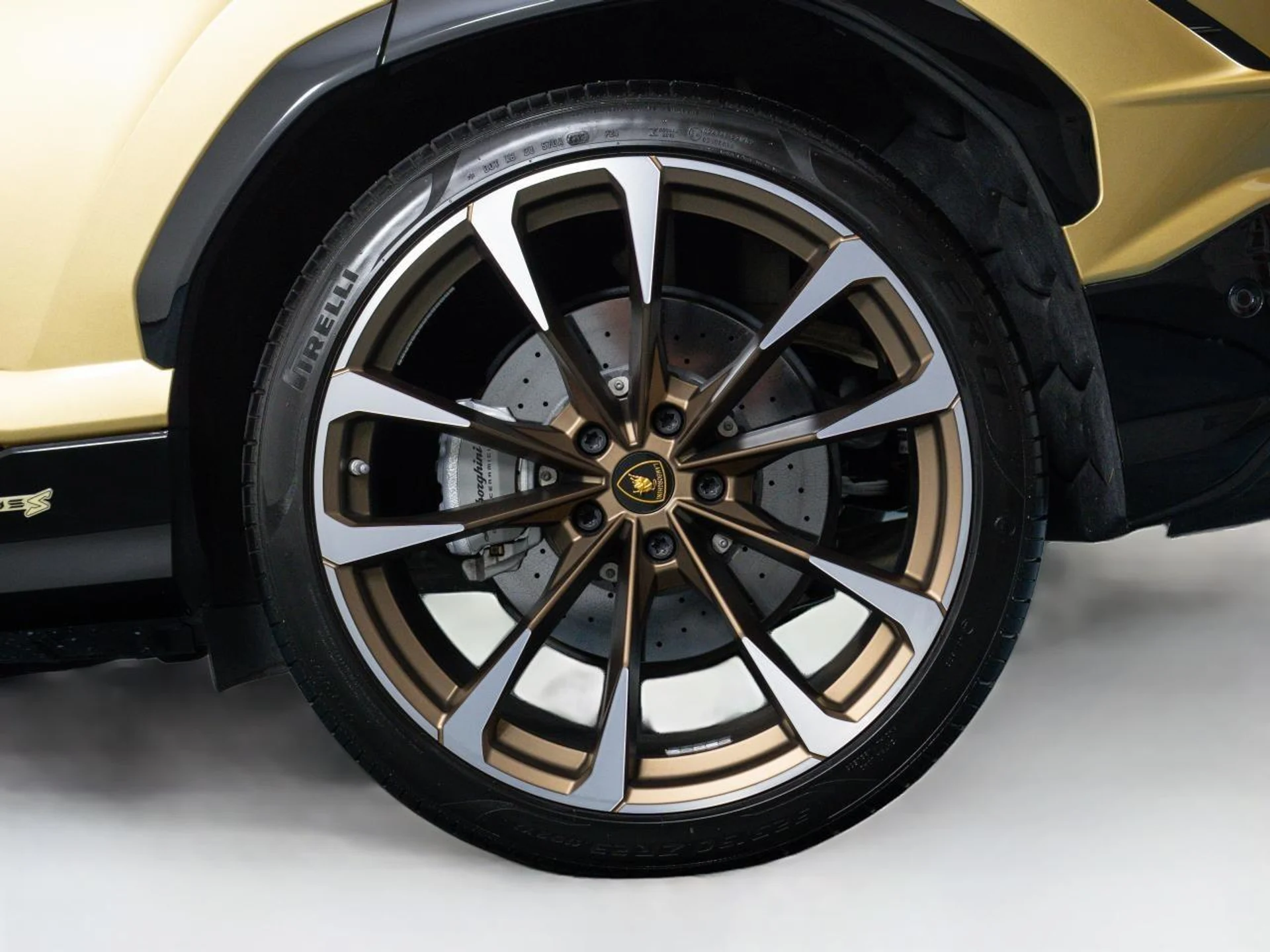 mph030_14670941_Used_2023_Lamborghini_Urus_S_1785169230_736b5c6fd1