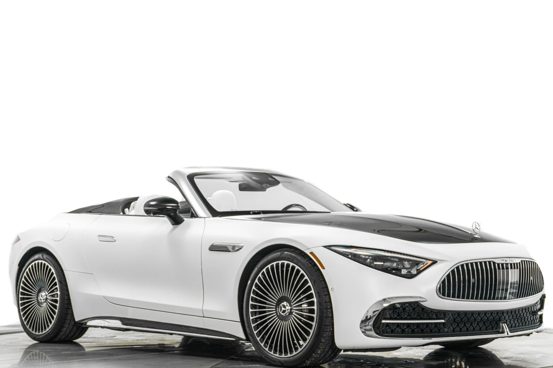 mph030_1472308100_Used_2026_Mercedes_Benz_Maybach_SL_680_Factory_Matte_Paint_Extremely_Low_Miles_1771434800_c4b6fb72db