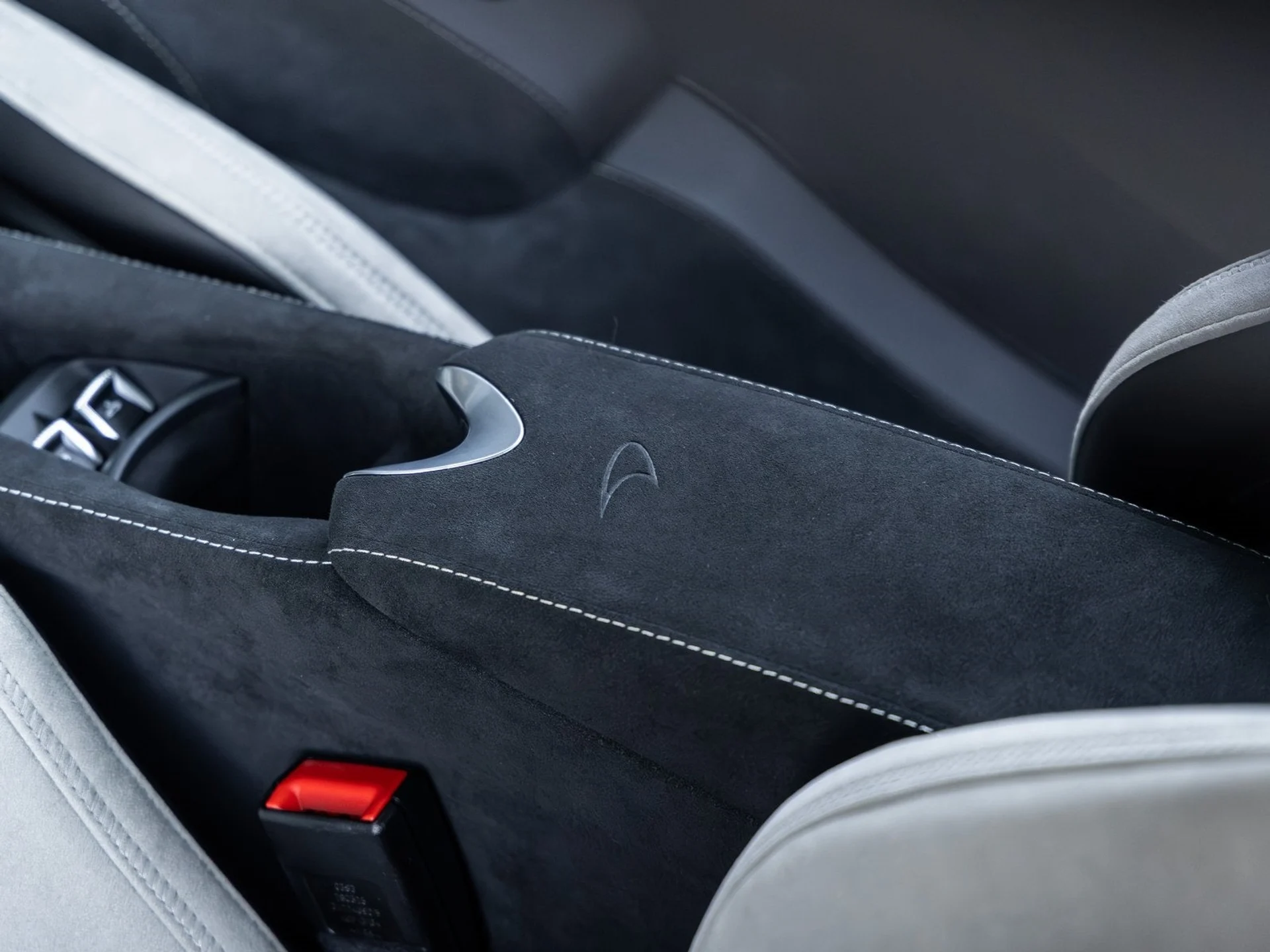 mph030_1474590756_31_e89434a101