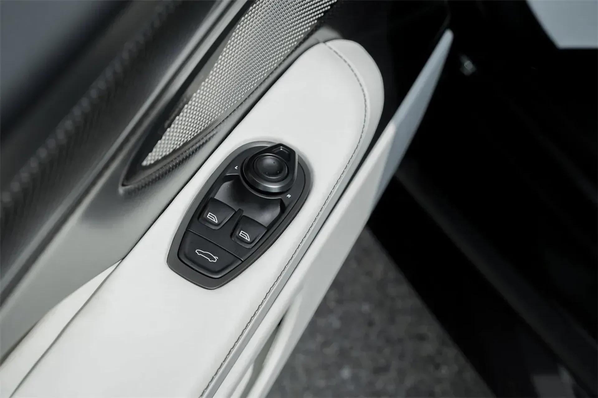 mph030_1484458752_48662477c2ed4d348d20964de09cbc62_951c30ae60