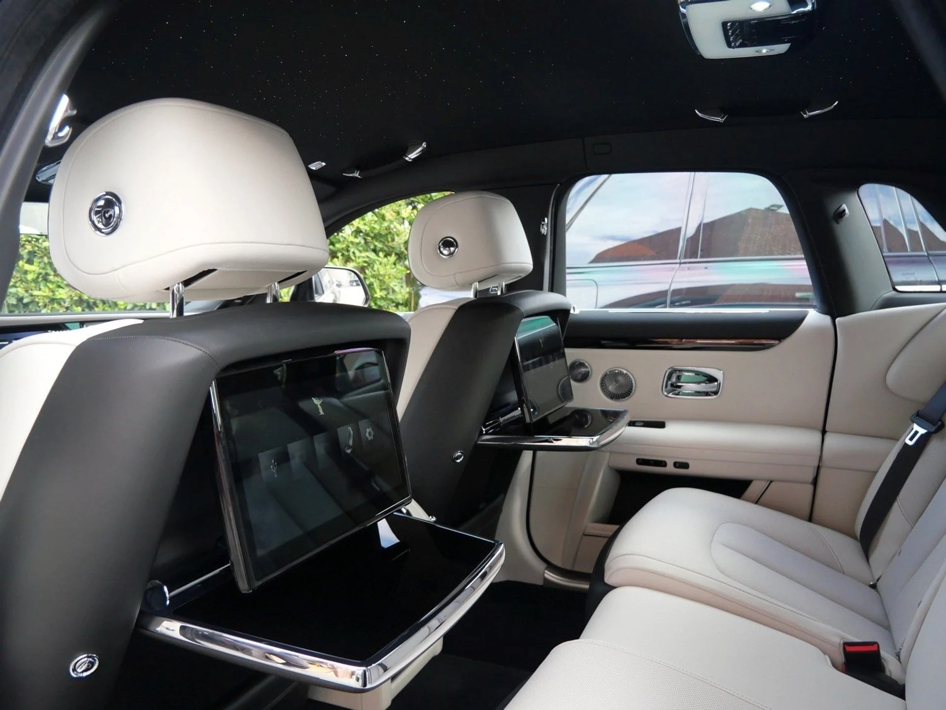 mph030_148879891_56b97cdd6a1a2943c671ecbd923193c4x_4052fd4c87