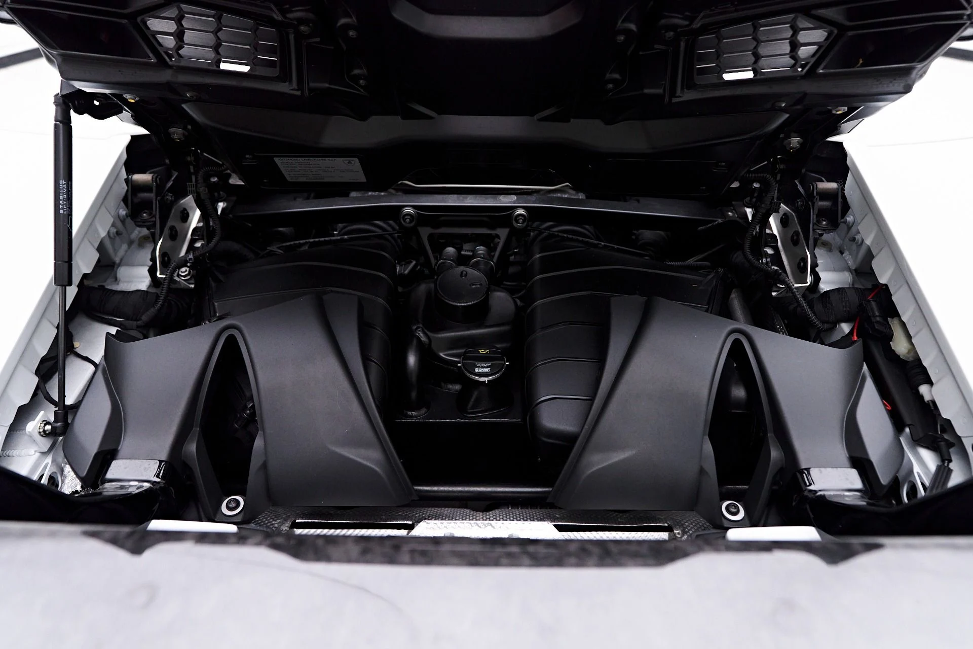 mph030_1489605508_Used_2018_Lamborghini_Huracan_Performante_1754074926_56d7b23eee