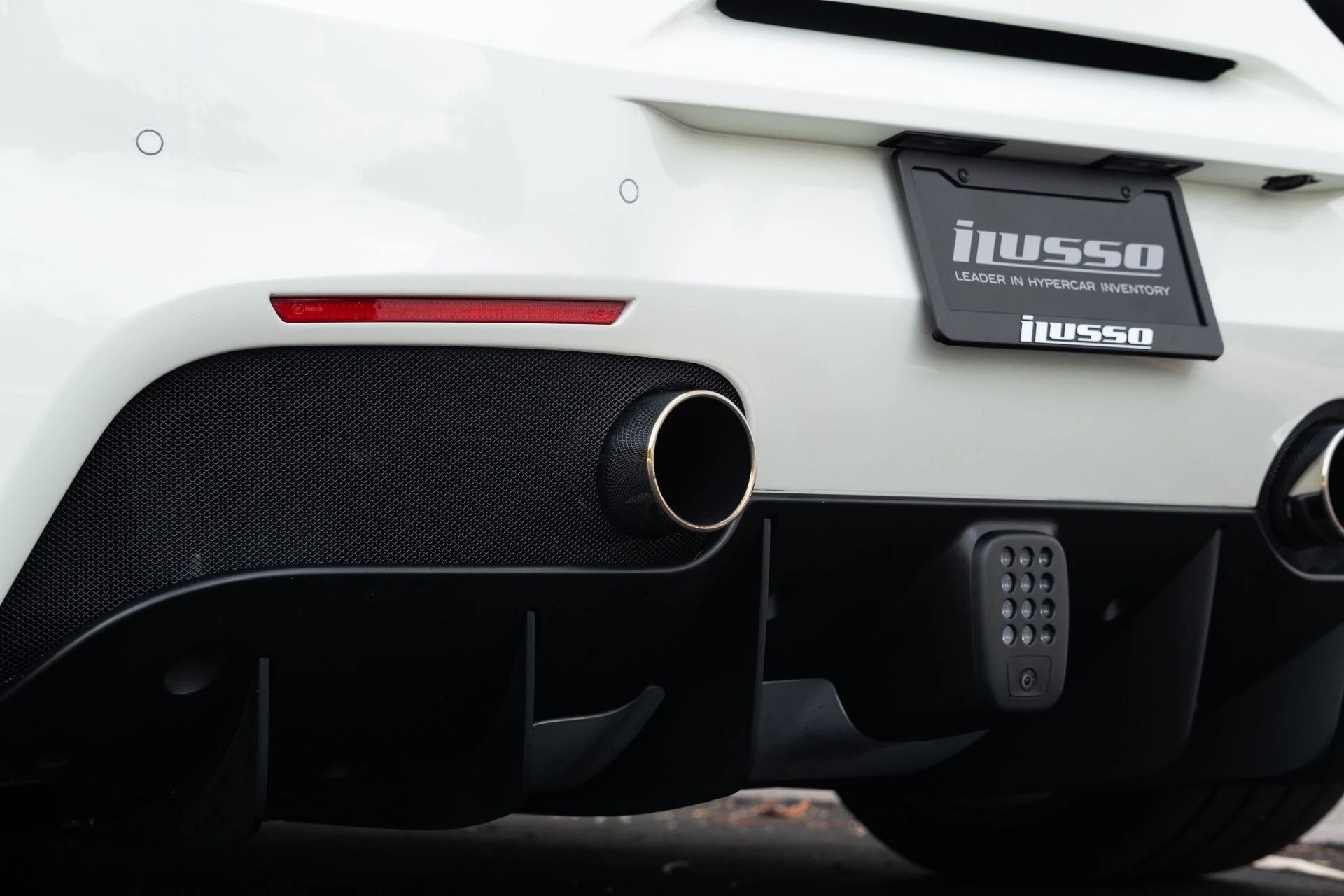 mph030_14948496_Used_2018_Ferrari_488_Spider_1779900992_0f89a89735