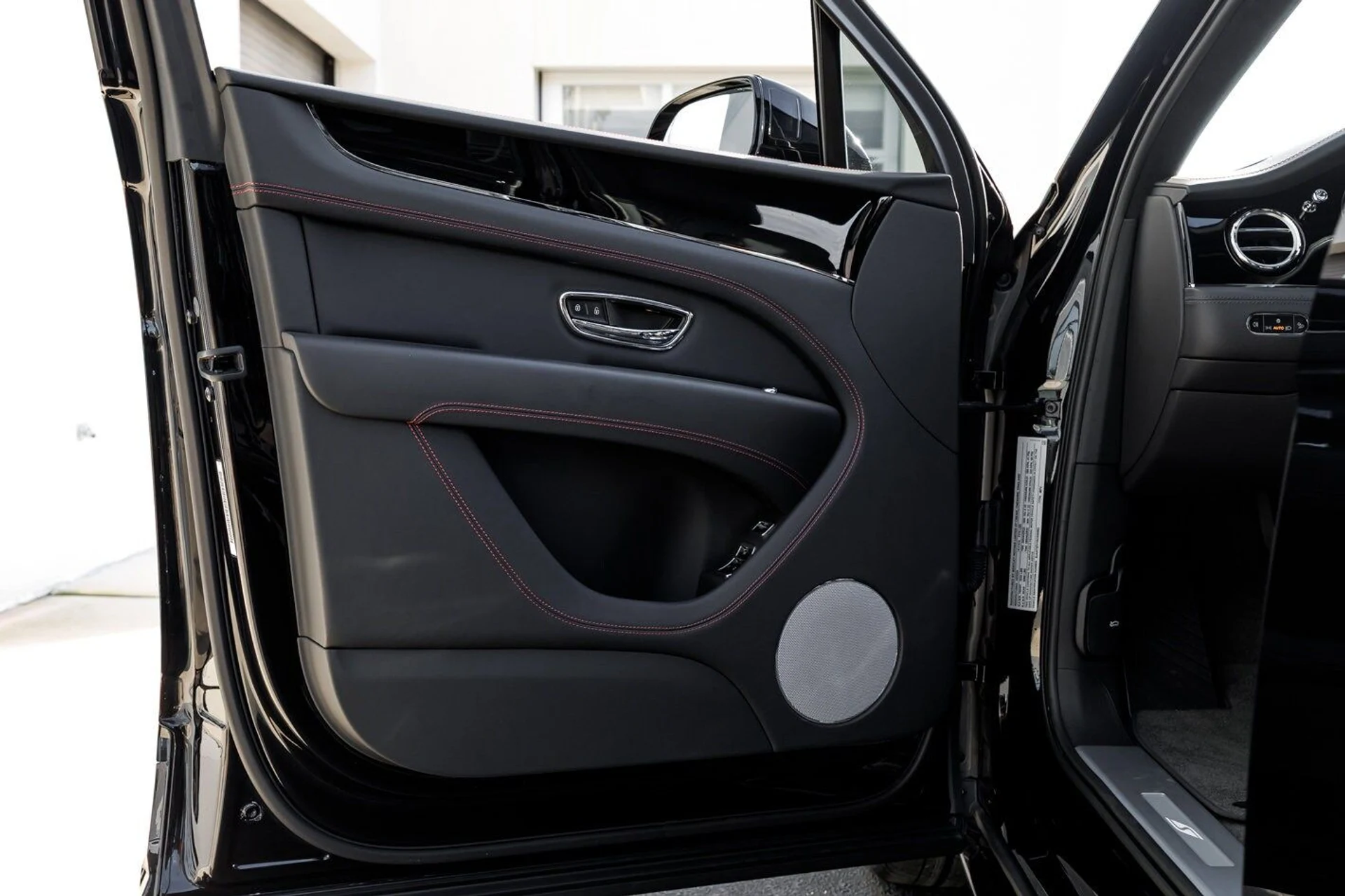 mph030_1504129303_c1beb3db7c6f8ca3786d5941d3887876x_956b198f2e