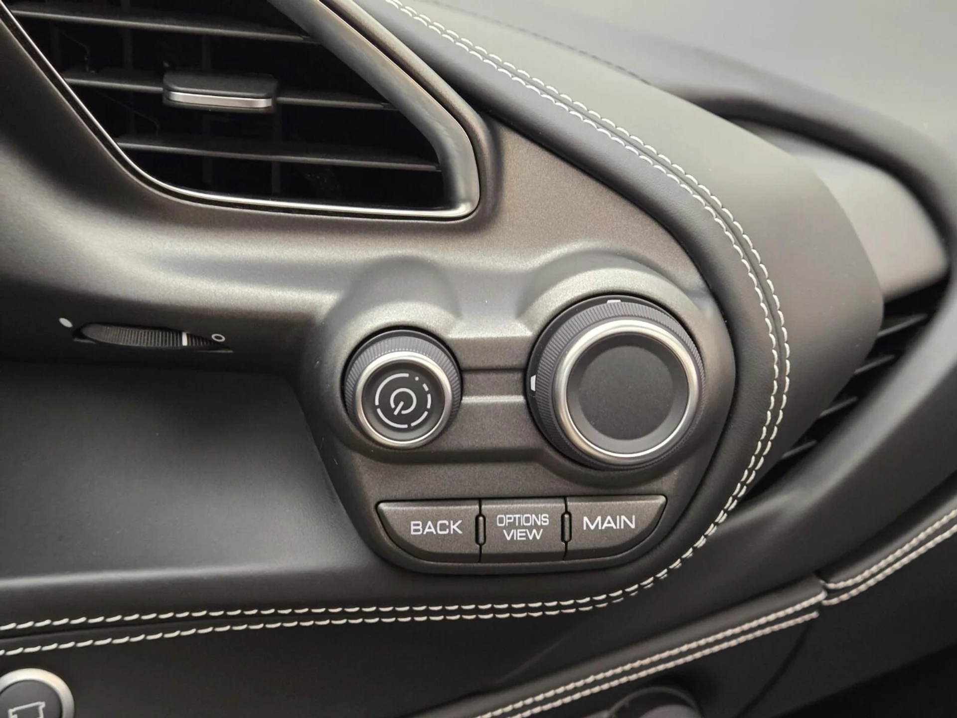 mph030_151169838_Used_2019_Ferrari_488_Spider_1761634750_744b8f472f