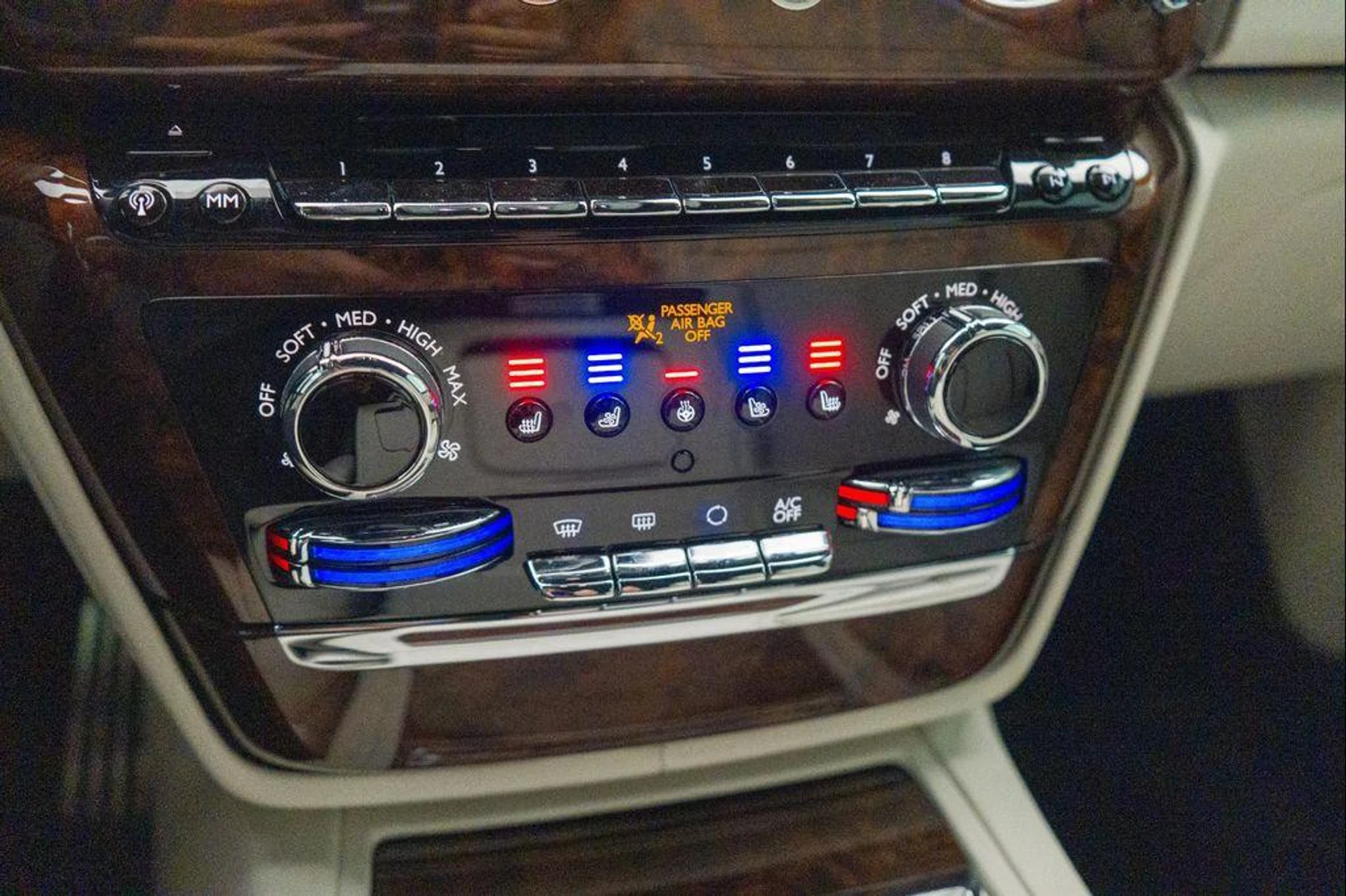 mph030_1515758673_yoc_E_Vt_Ks_CL_5myp_N9_Tq_BZ_Iid_QA_Lo_975206a1f3