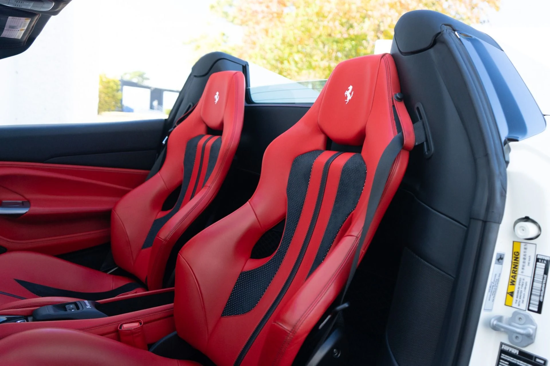 mph030_1519725931_Used_2023_Ferrari_F8_Spider_1765825139_c000e5dde1