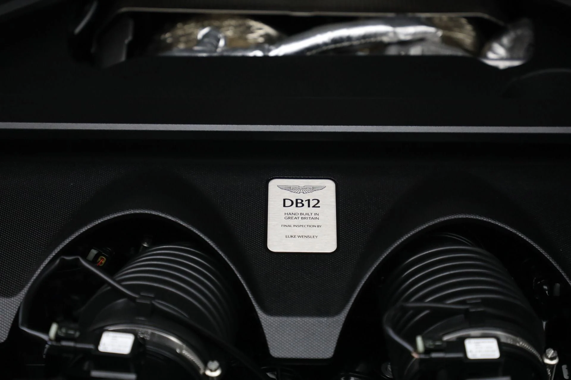 mph030_1525694434_Used_2025_Aston_Martin_DB_12_V8_1735242032_18cdf0ab5c