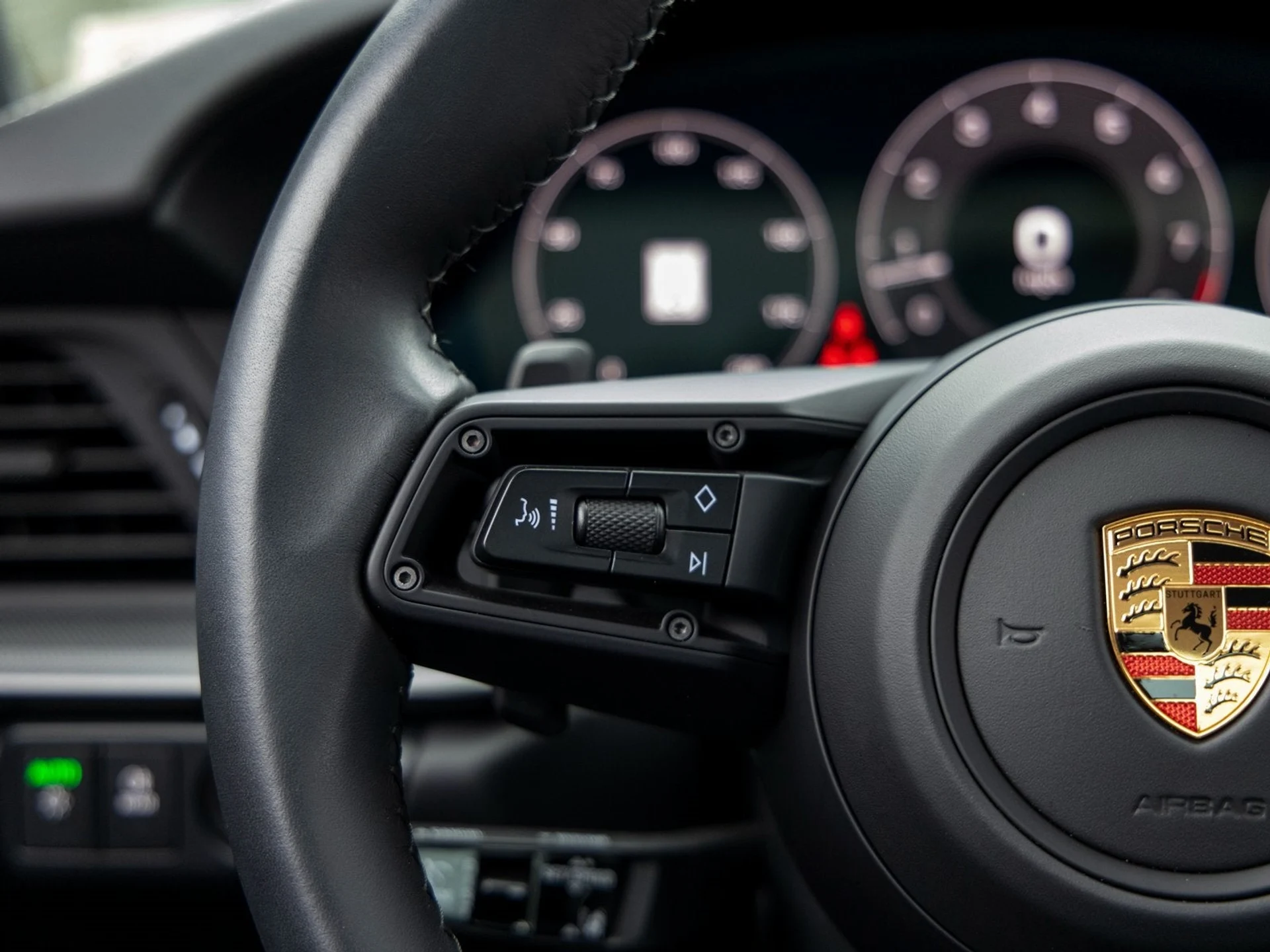 mph030_1536208504_31_56abe1e72e