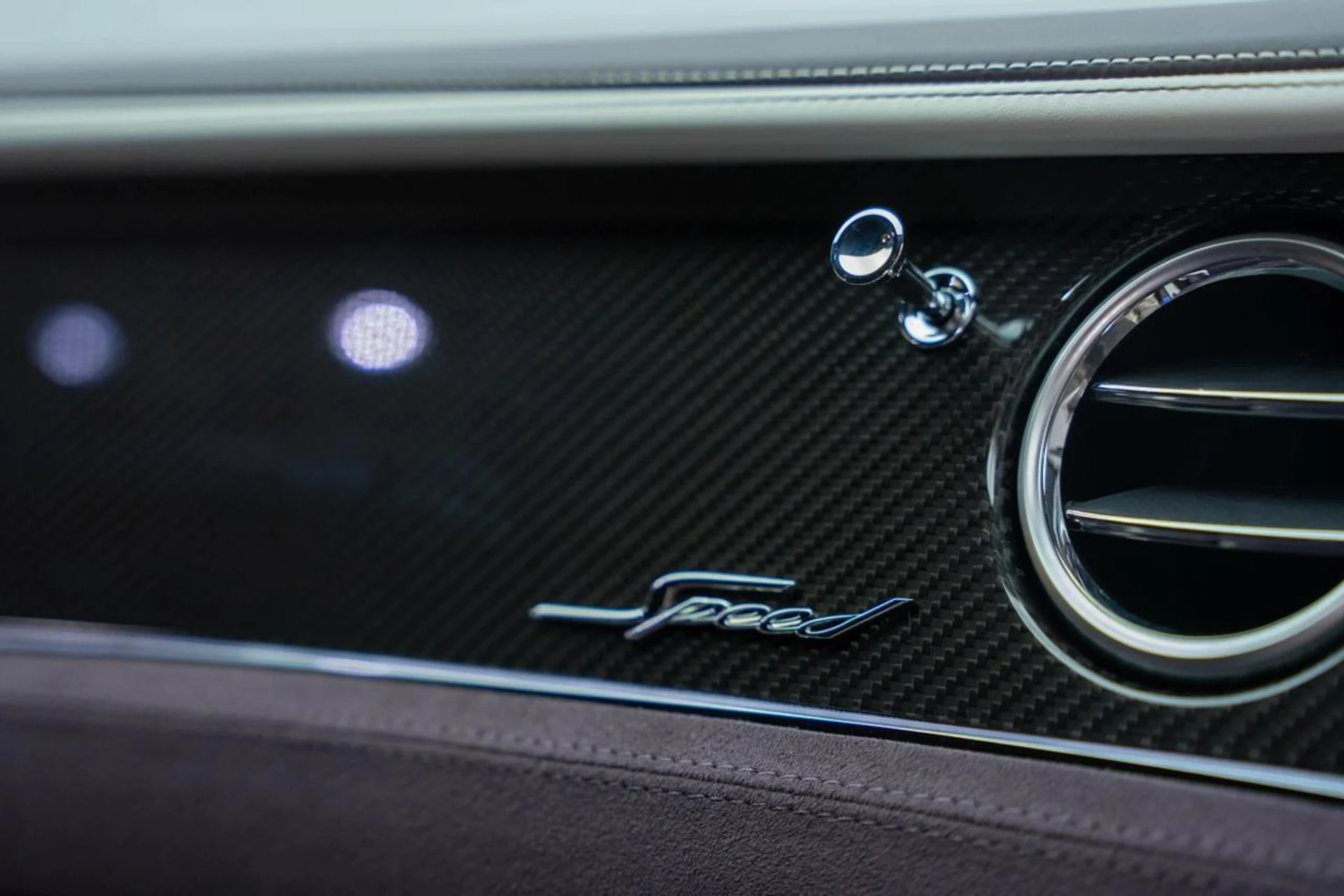 mph030_1538125663_a2adb962434f9b7359dce641e37ac6b6_8510f57203