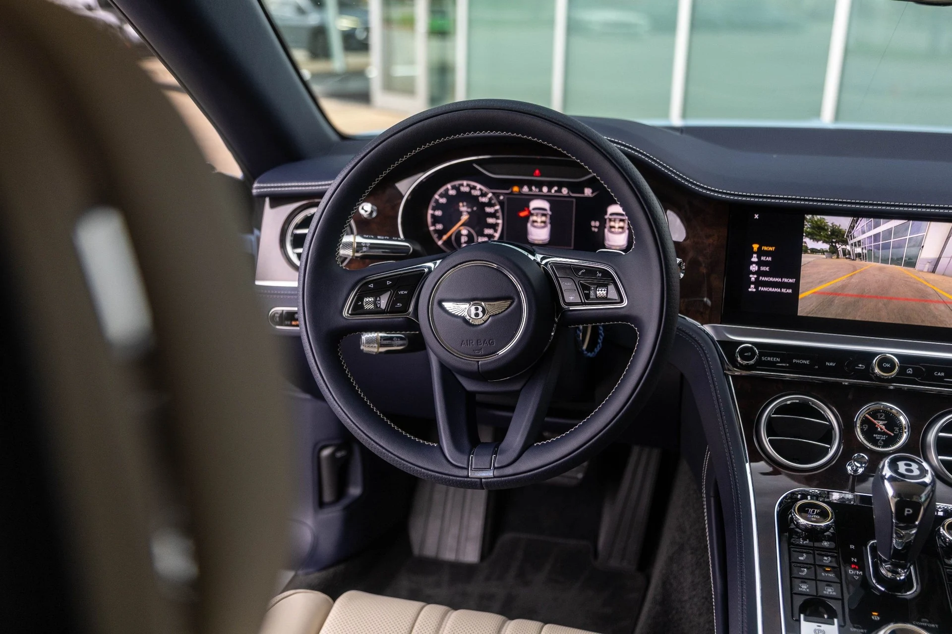 mph030_1550730058_Hi_Tech_Luxury_Imports_LLC_SCBDG_4_ZG_1_PC_008673_image_30_22f1505394