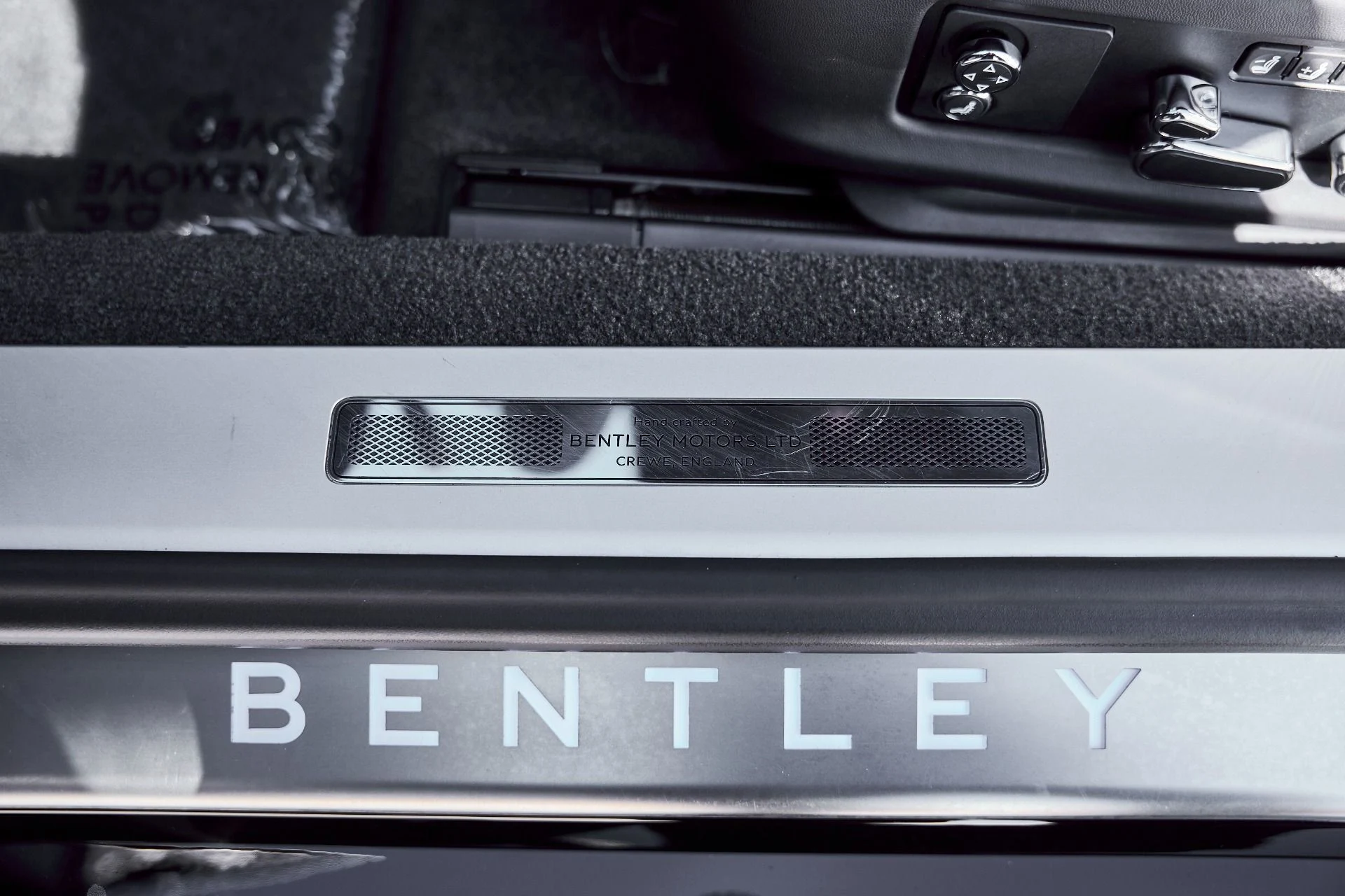 mph030_1561626225_Used_2022_Bentley_Continental_GT_V8_1771381070_e77c59cbc8