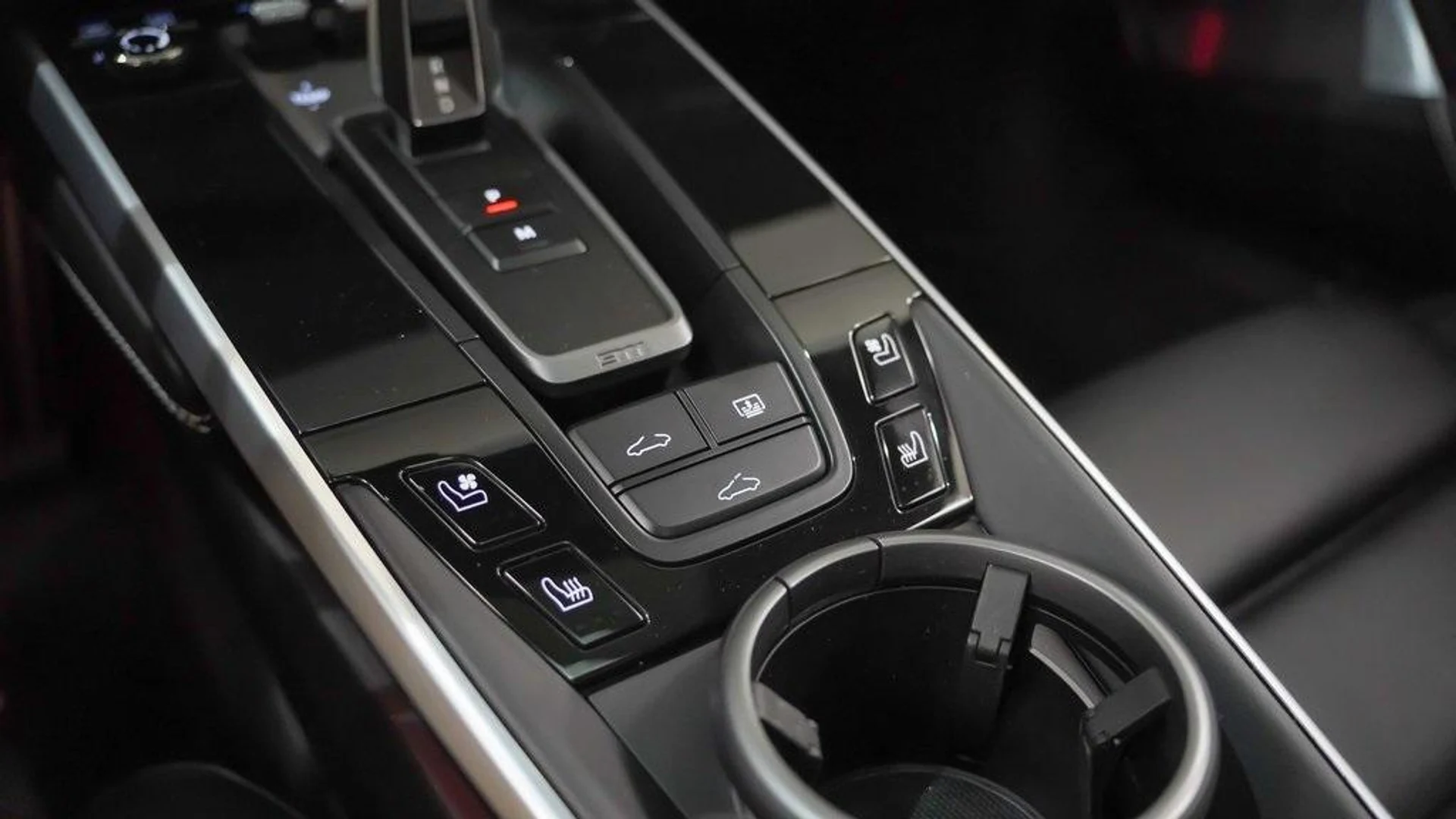 mph030_1562920175_CK_Gq_K3_Hc3zj_GZ_Gt3_S_Ahd_AND_7n_U_6d05893e5b