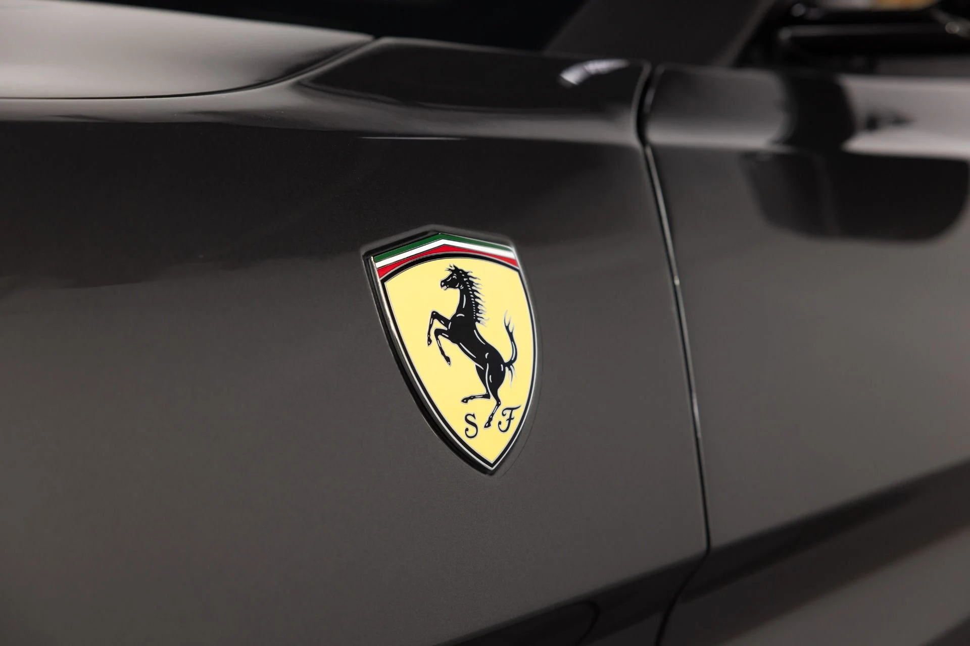 mph030_1566708974_Used_2019_Ferrari_Portofino_1784318320_df1d1a29b5