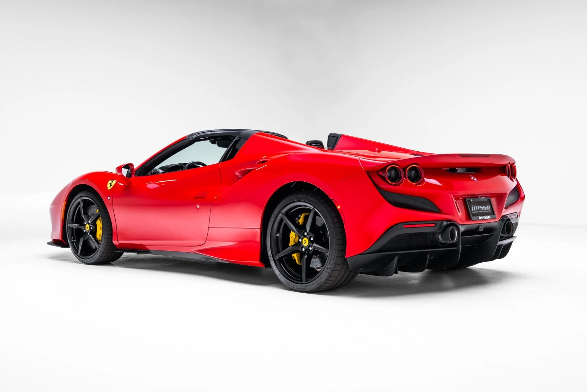 mph030_1568452817_Used_2022_Ferrari_F8_Spider_1772060446_6b09f76d45