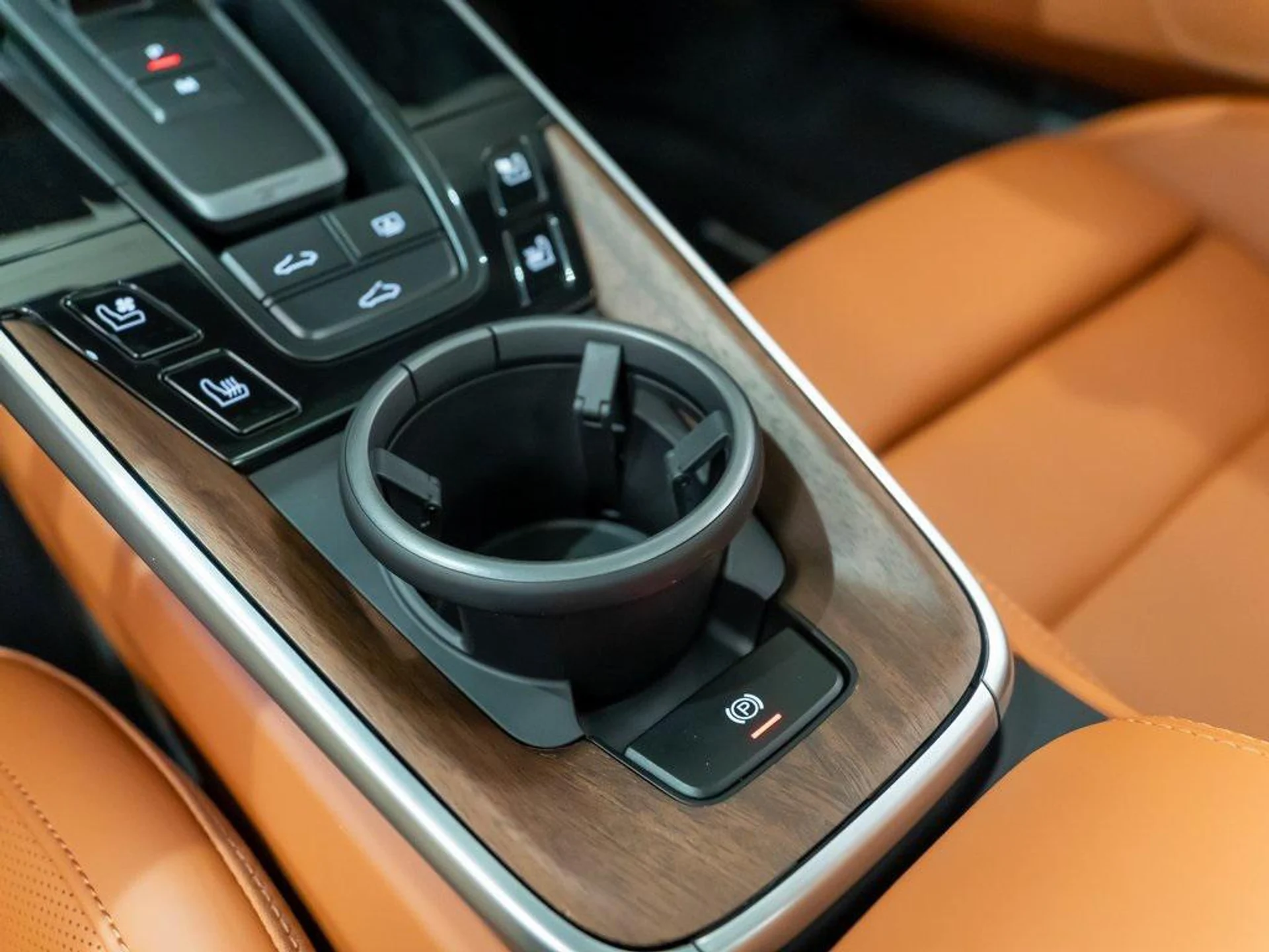 mph030_157956018_r4_ZXP_2yp_A_Au4_VX_3_E3_N_Ia_Wq_LC_8_B8_39fba4320f