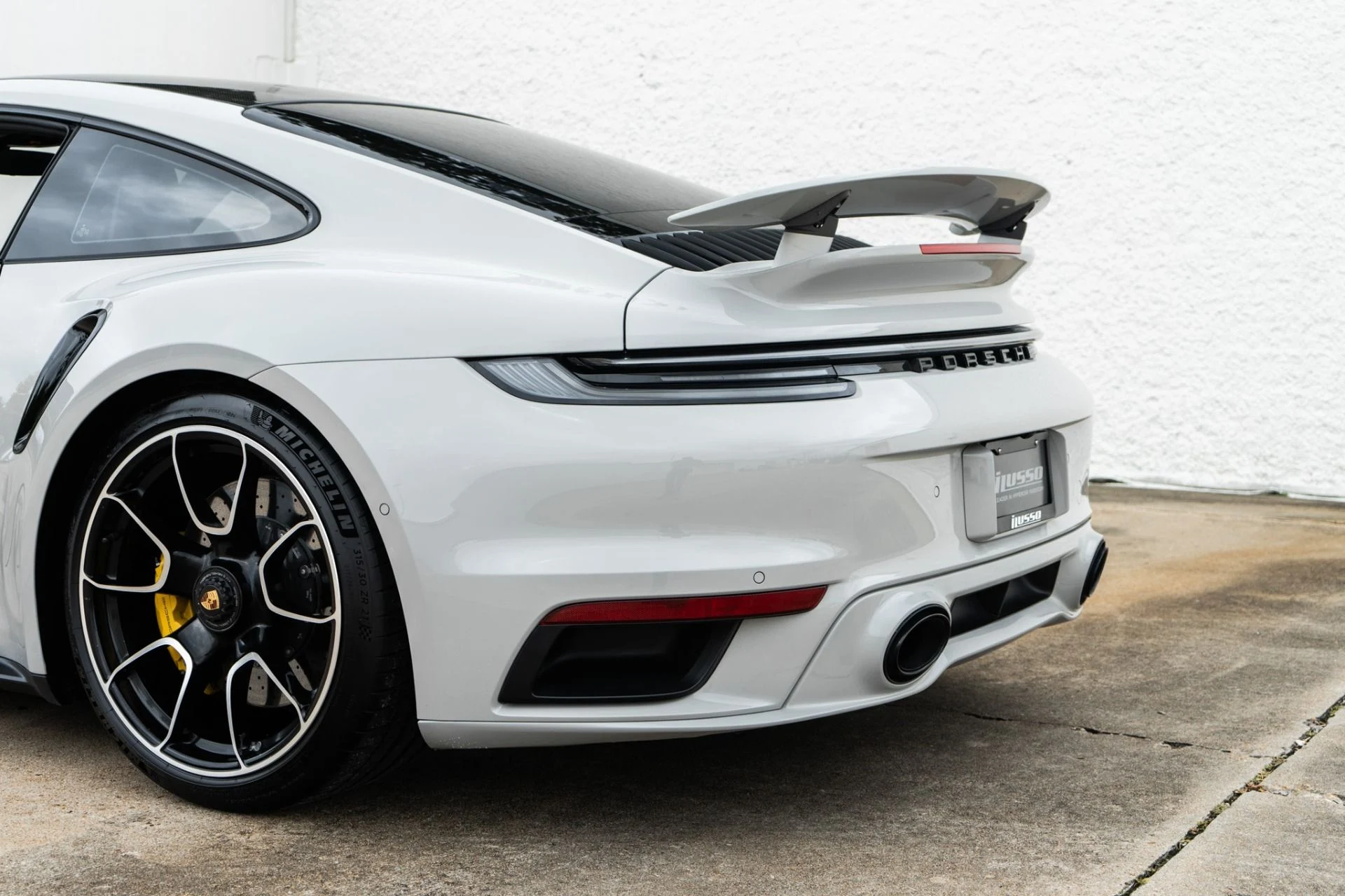 mph030_1592634603_Used_2023_Porsche_911_Turbo_S_1781888318_c35d7dba69
