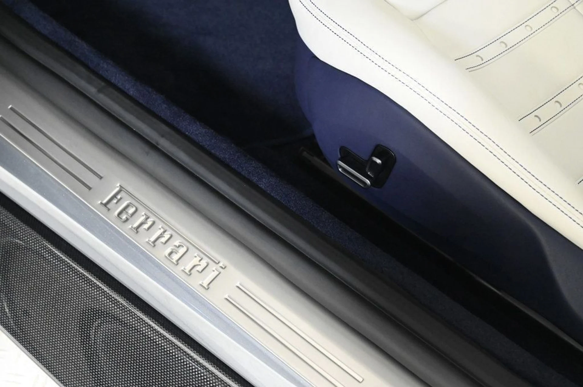 mph030_1595572756_800eb43fe8844b759f826fcf50d73566_5e61676e2b