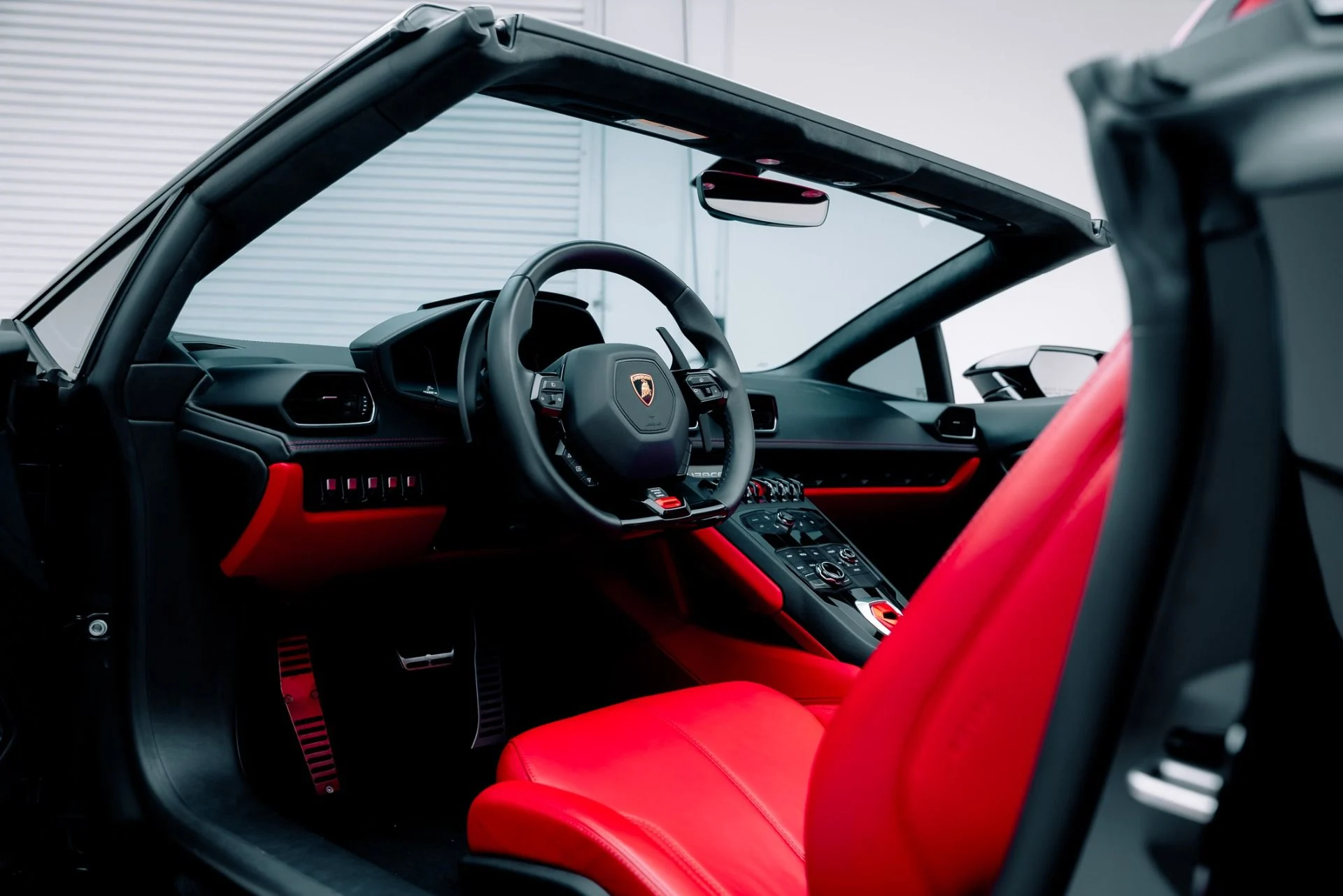 mph030_1610448574_Used_2019_Lamborghini_Huracan_LP_580_2_Spyder_1763507934_5ff5320d67