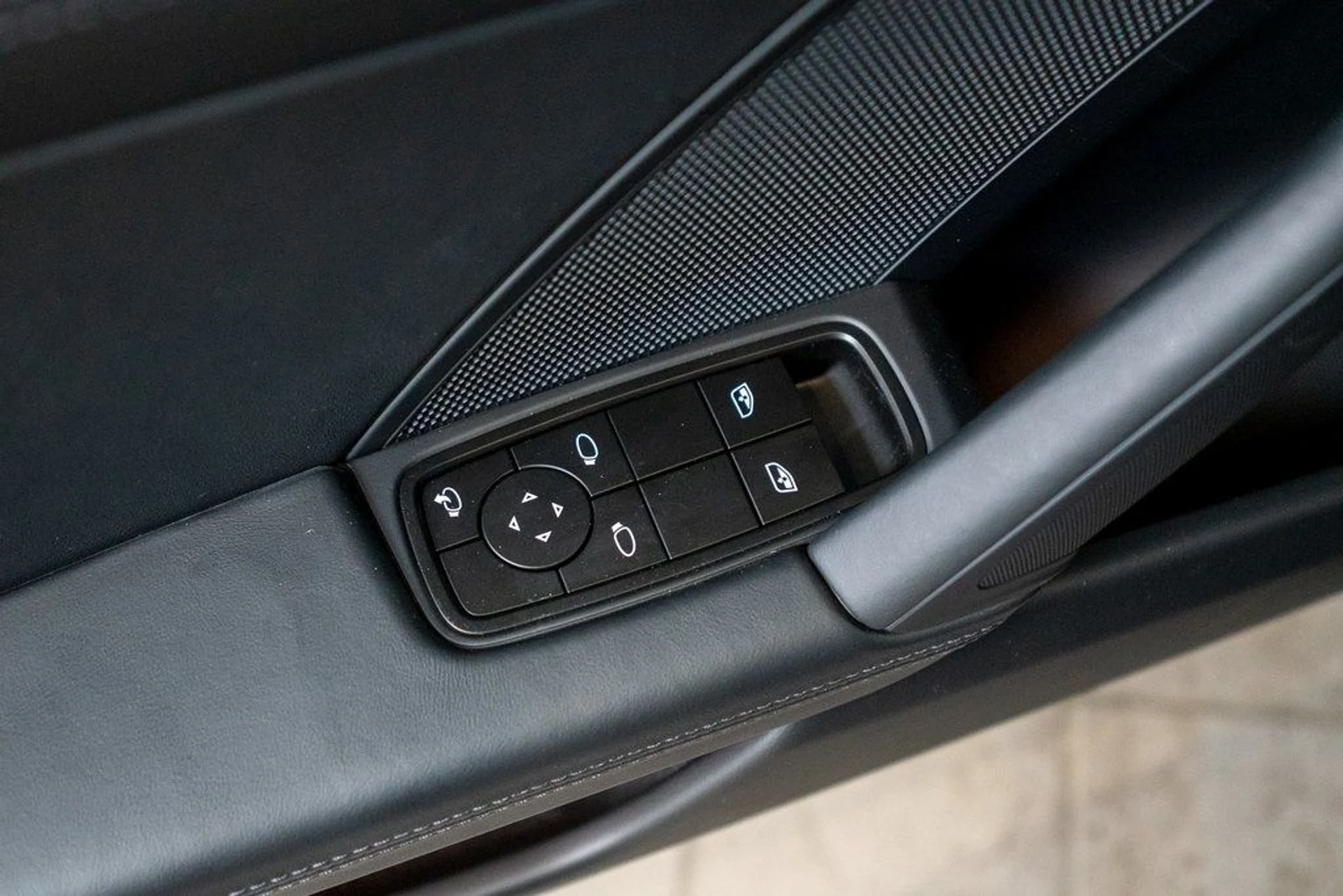 mph030_1616124742_7c35242bcb63f0805f02b439d90eb2ee_731ba68de4