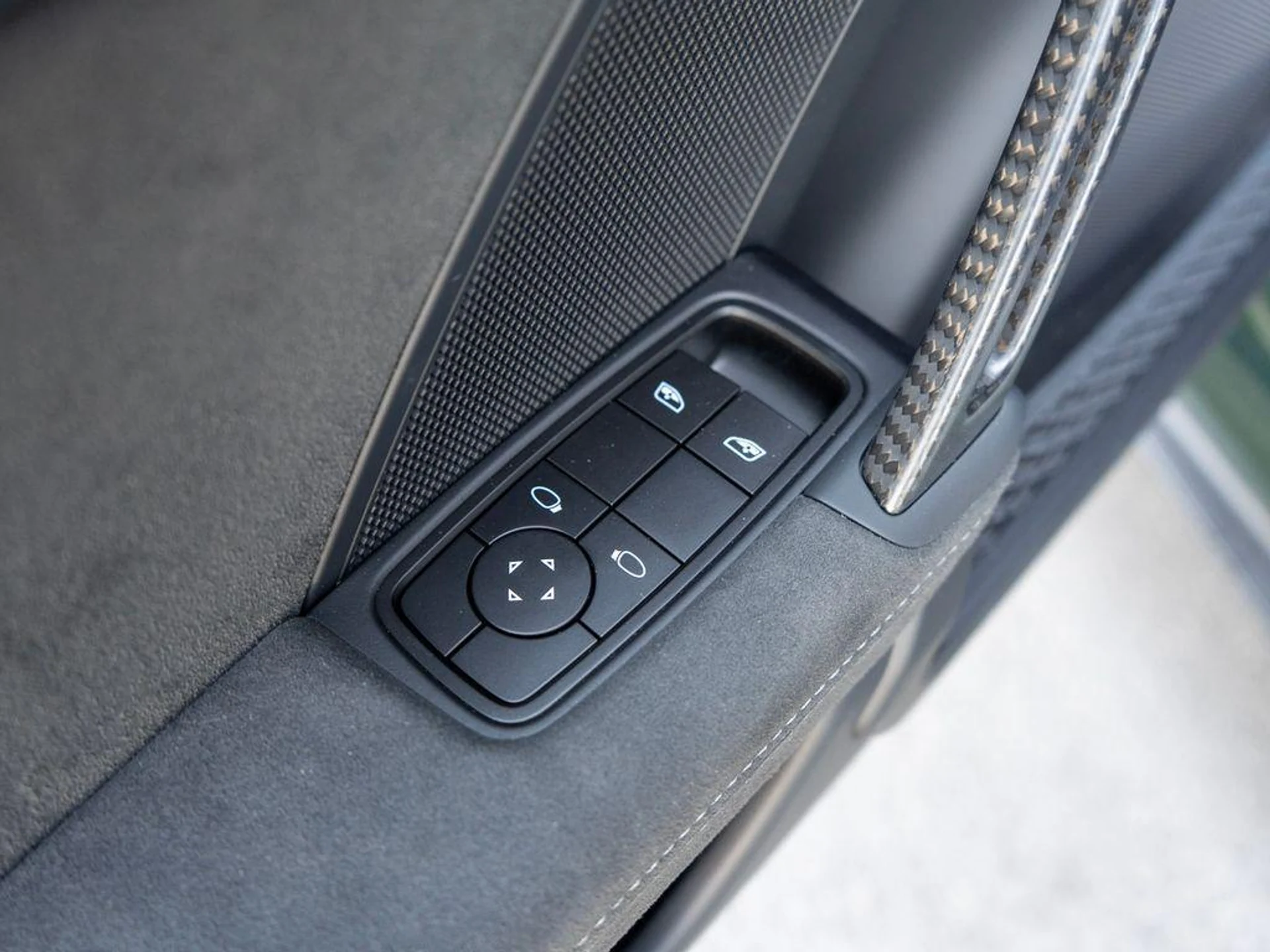 mph030_161688288_5c_T_Ni_M_h6a5hsj2_PN_Z_tn_H_Kg_Q_6df9dbb965