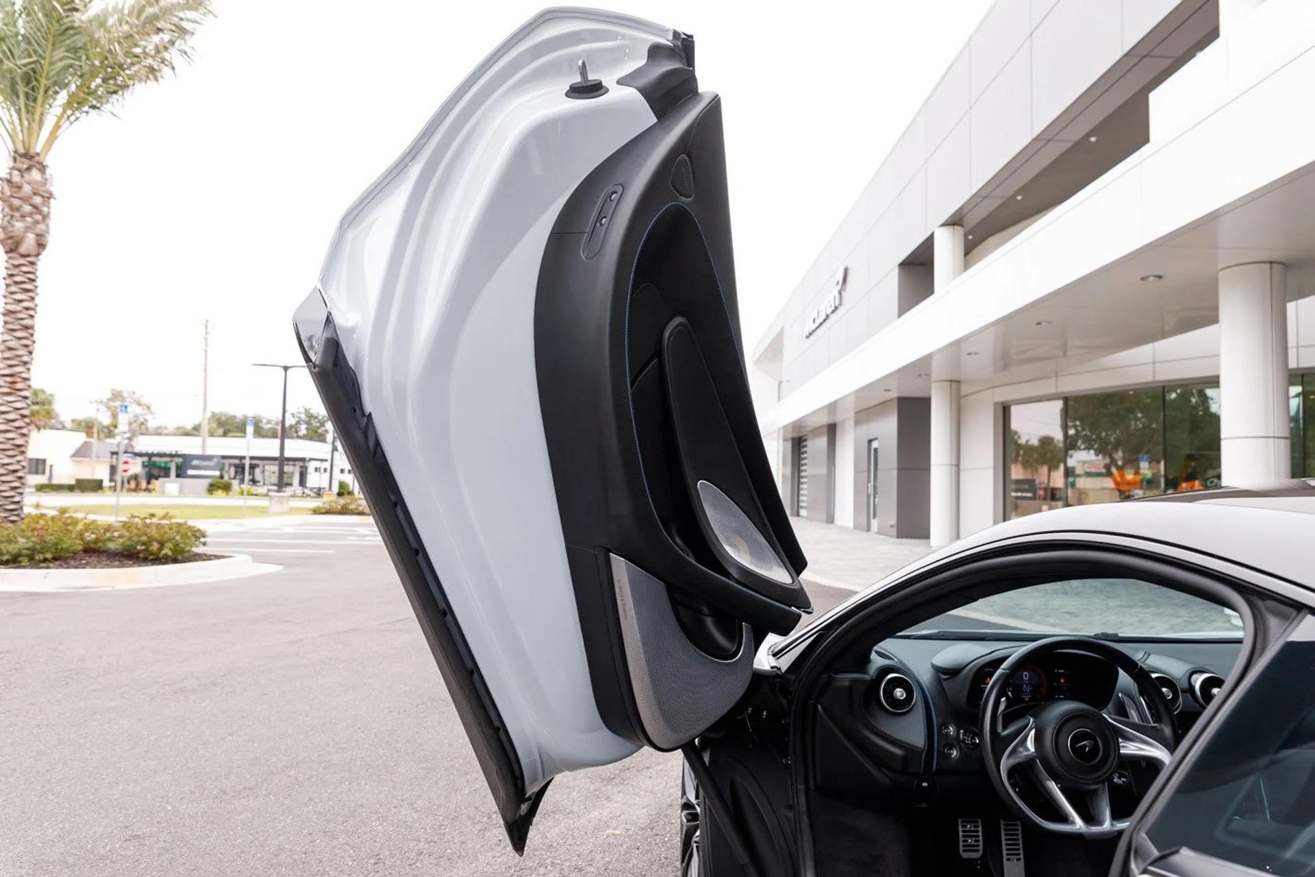 mph030_1617539995_642_p31_l_b1467667fb