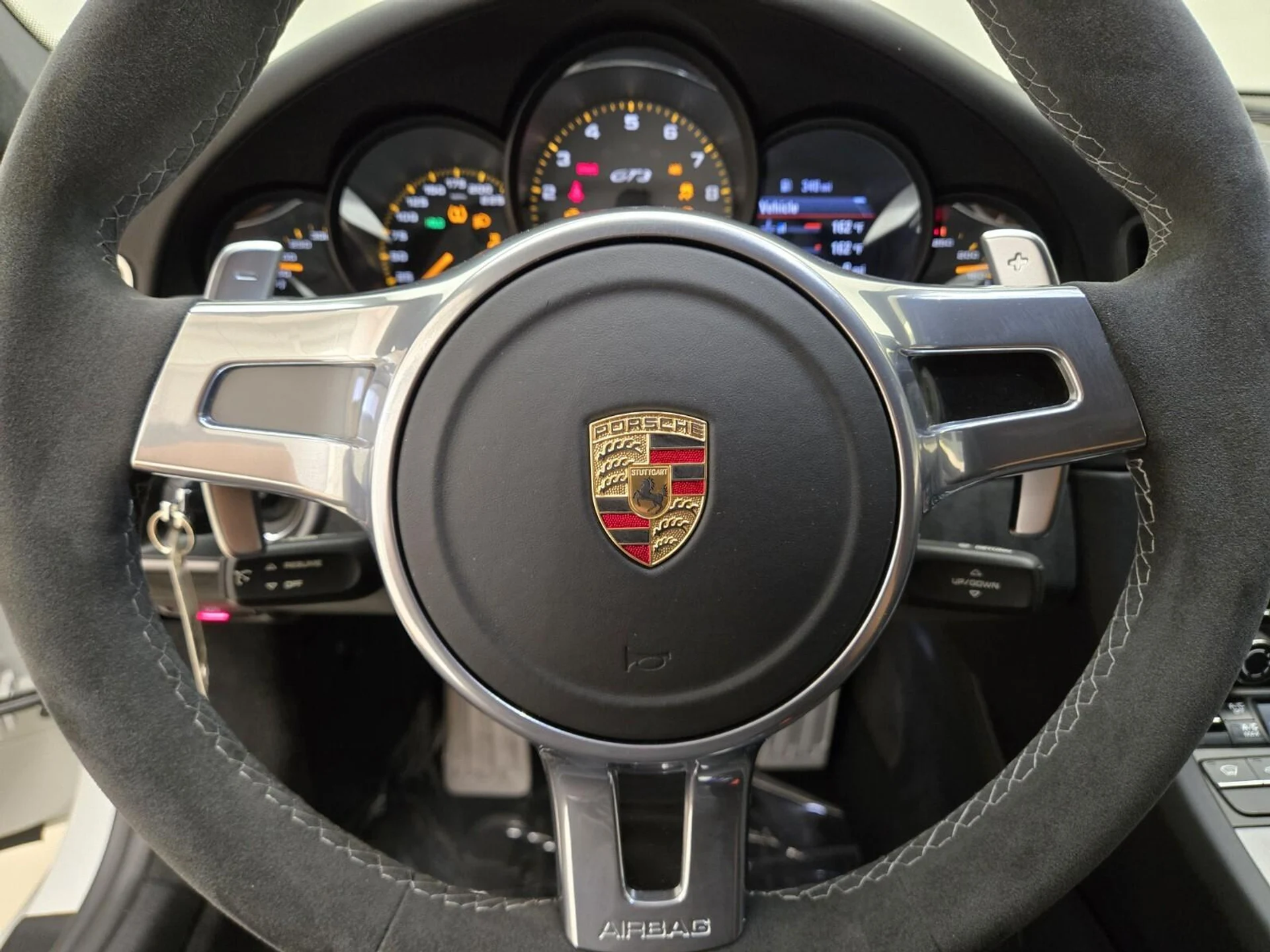 mph030_1657518835_Used_2015_Porsche_911_GT_3_1756192125_fc7d90e7c8